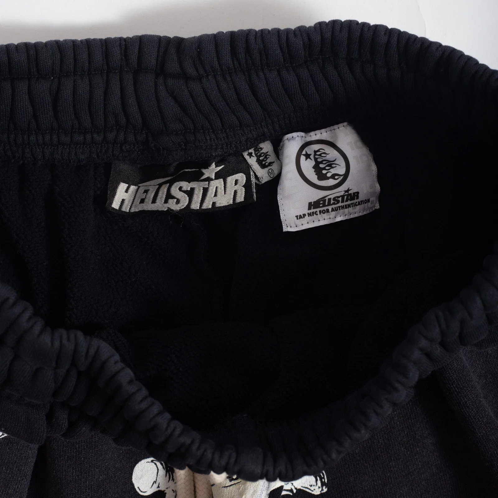Bermuda Hellstar Graphic Print — foto 4