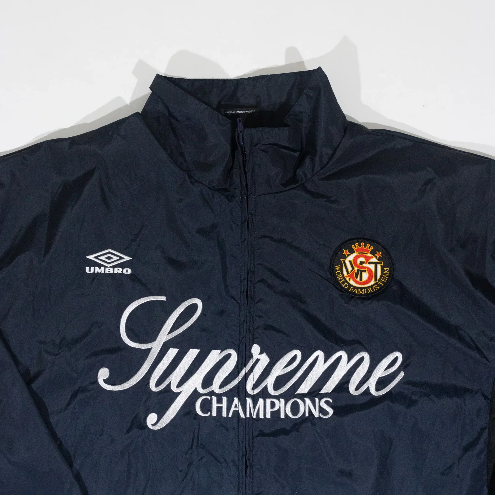 Conjunto Supreme x Umbro Track Gradient Preto — foto 8