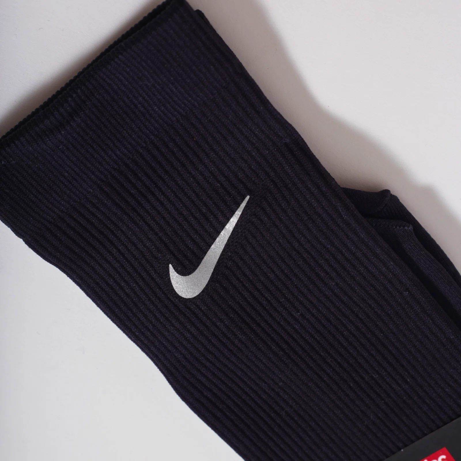Meia Nike Supreme Refletiva — foto 4