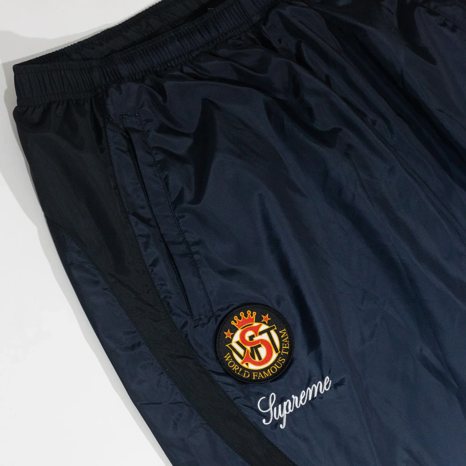 Conjunto Supreme x Umbro Track Gradient Preto — foto 12