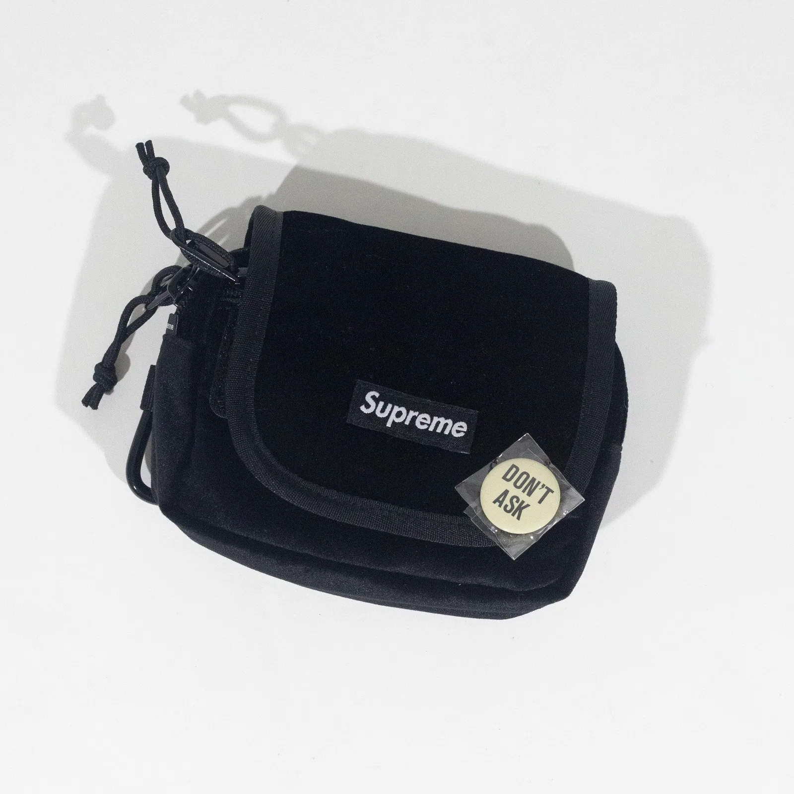 Bag Supreme Mini Pouch Velvet — foto 2