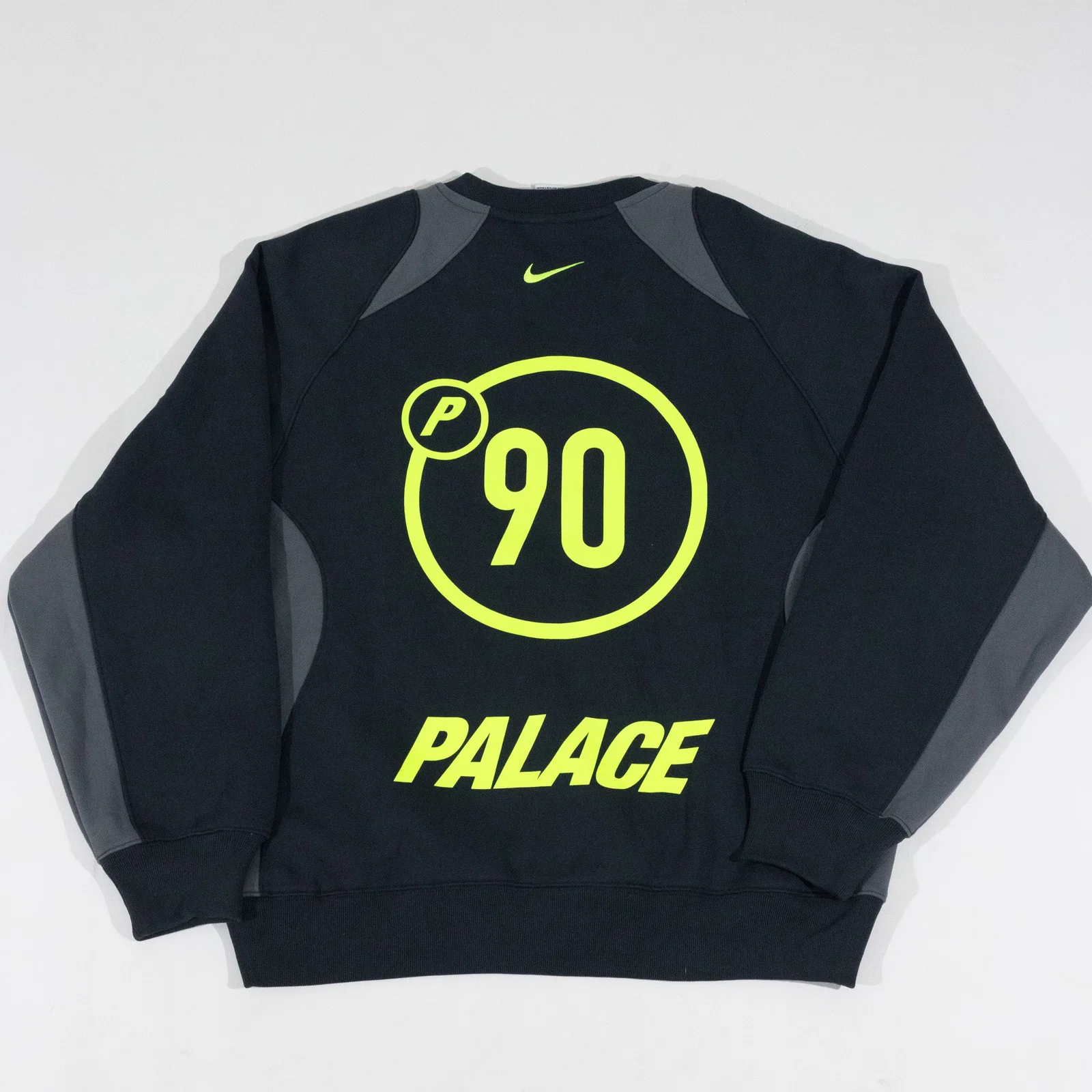 Crewneck Palace Skateboards x Nike - Total 90 ‘P90’ preto — foto 5
