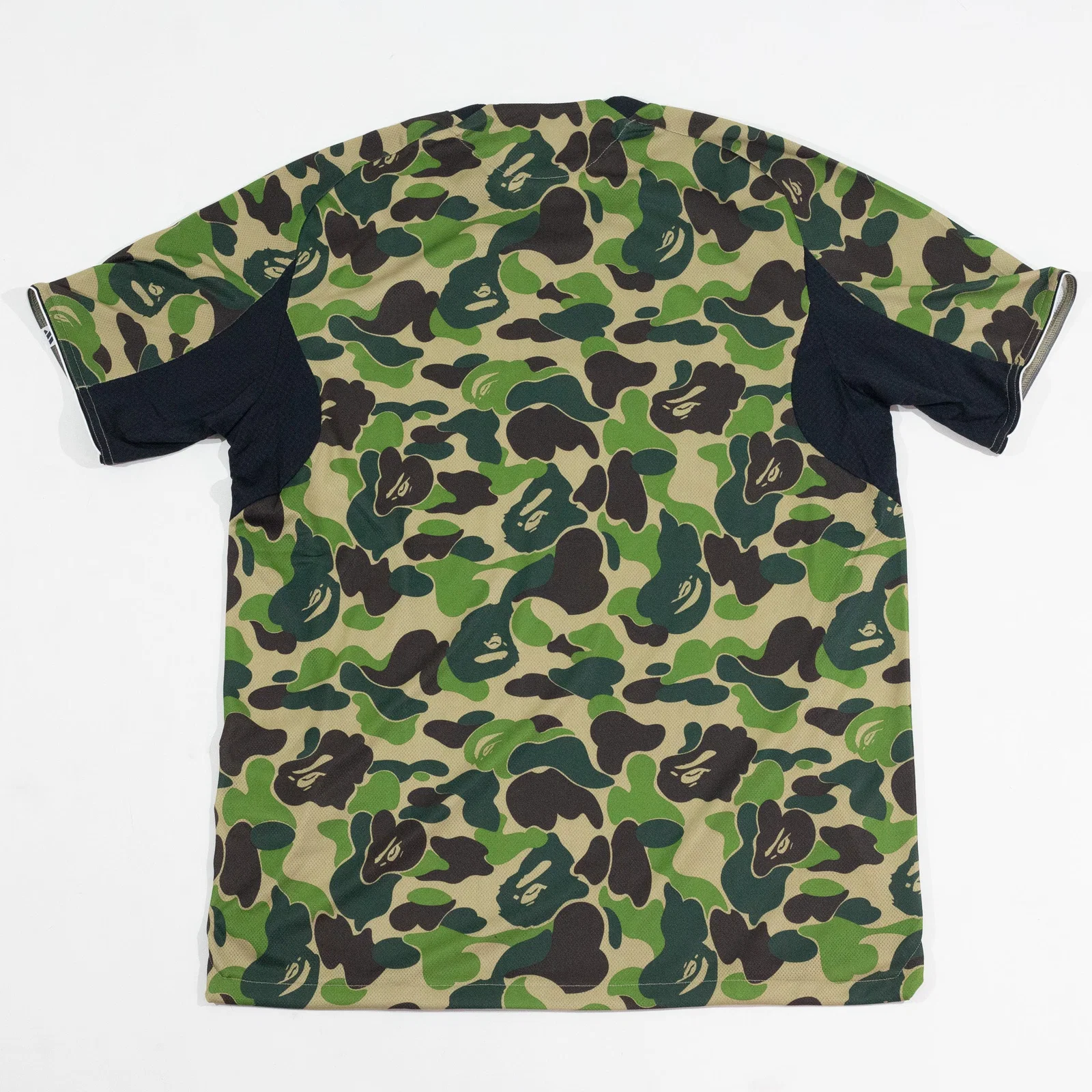 Jersey BAPE x Adidas — foto 5