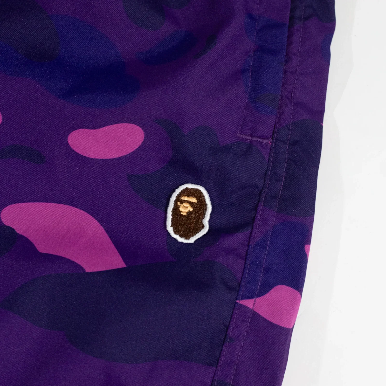 Bermuda BAPE Colour Camo One Point Beach — foto 2