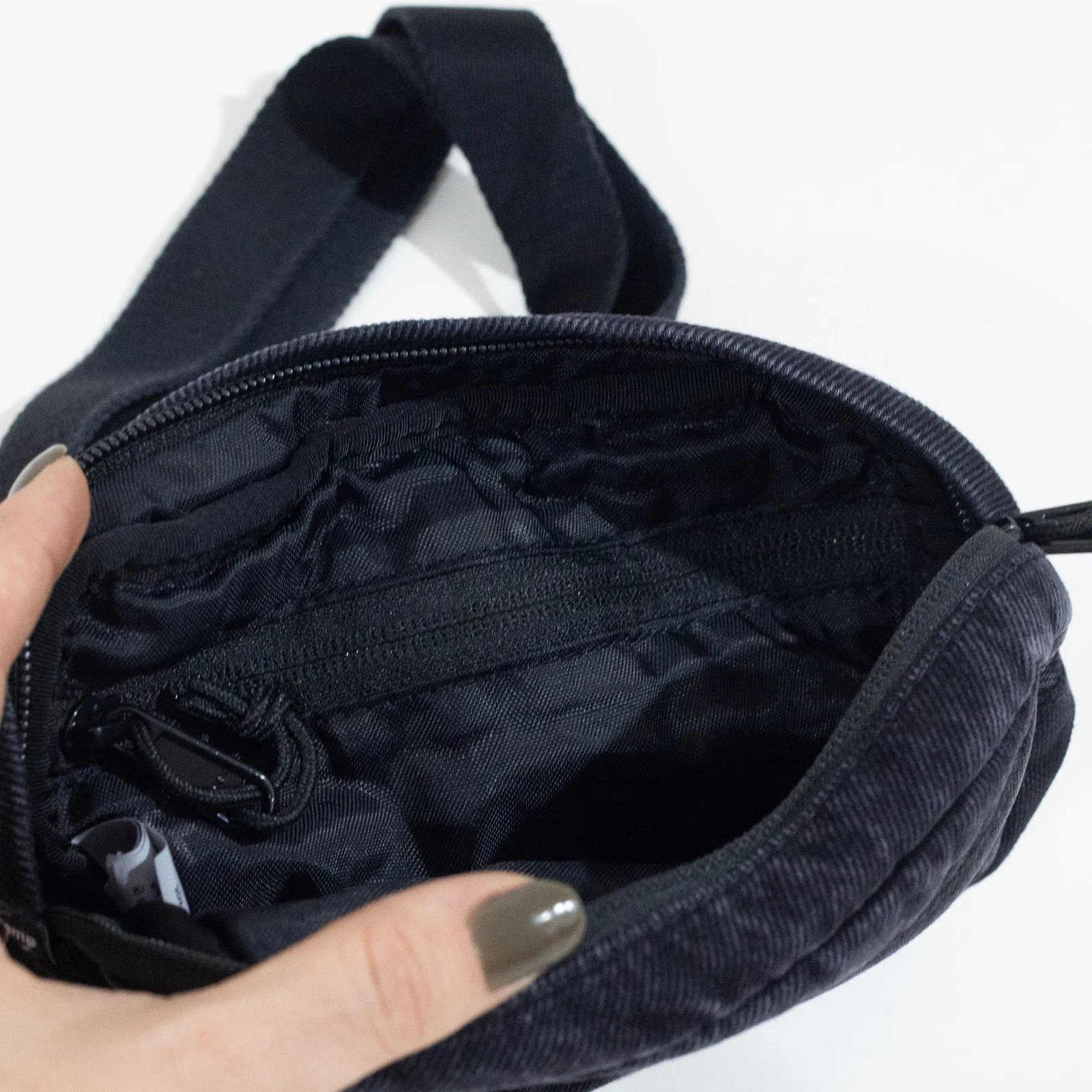 Mini Shoulder Bag Supreme Denim Preta — foto 4