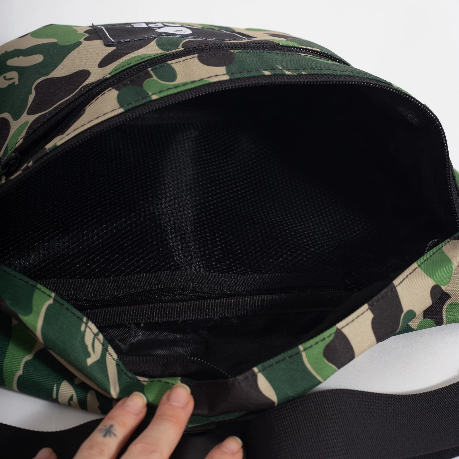 Bag BAPE Classic Camo Large Waist — foto 5