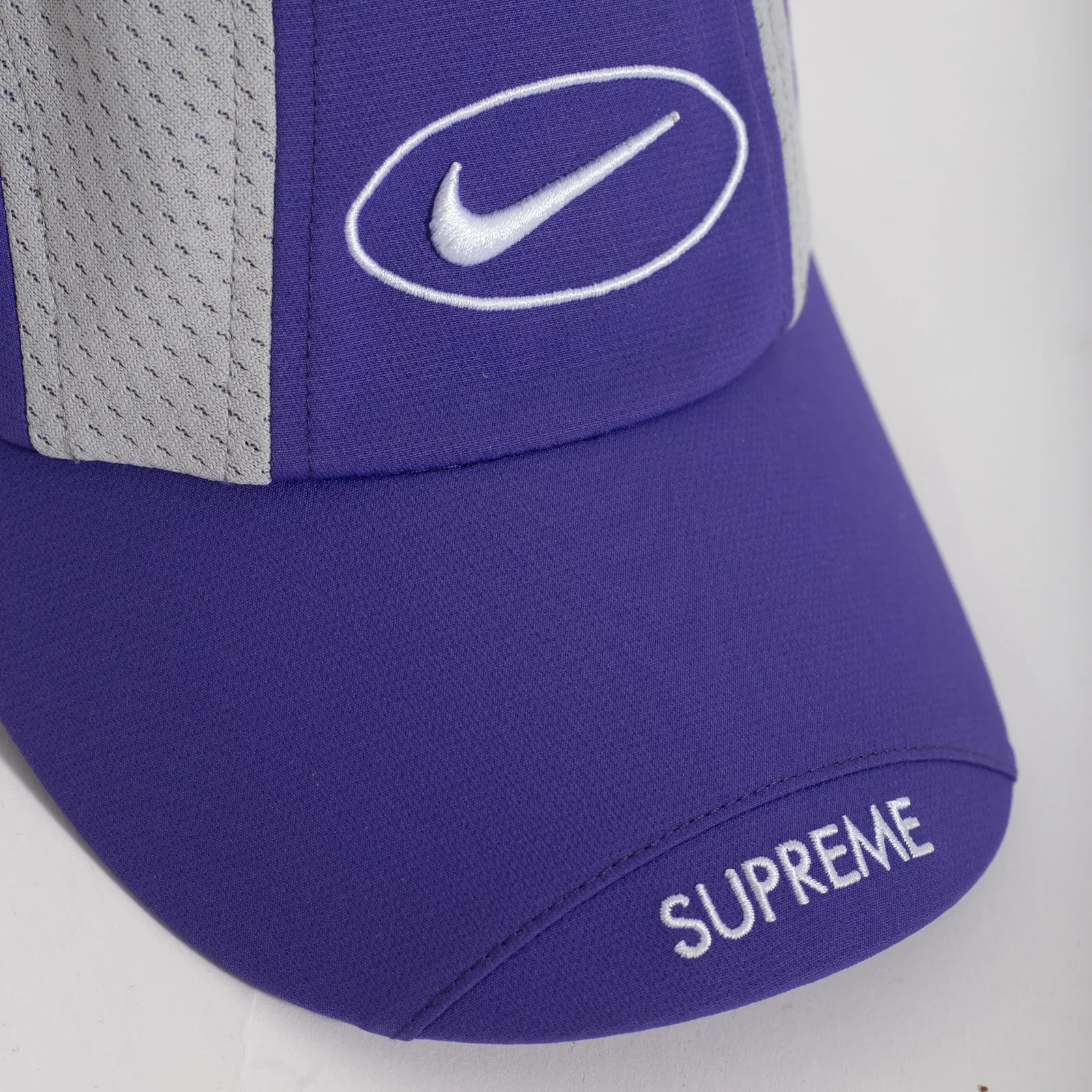 Bone Nike x Supreme — foto 3