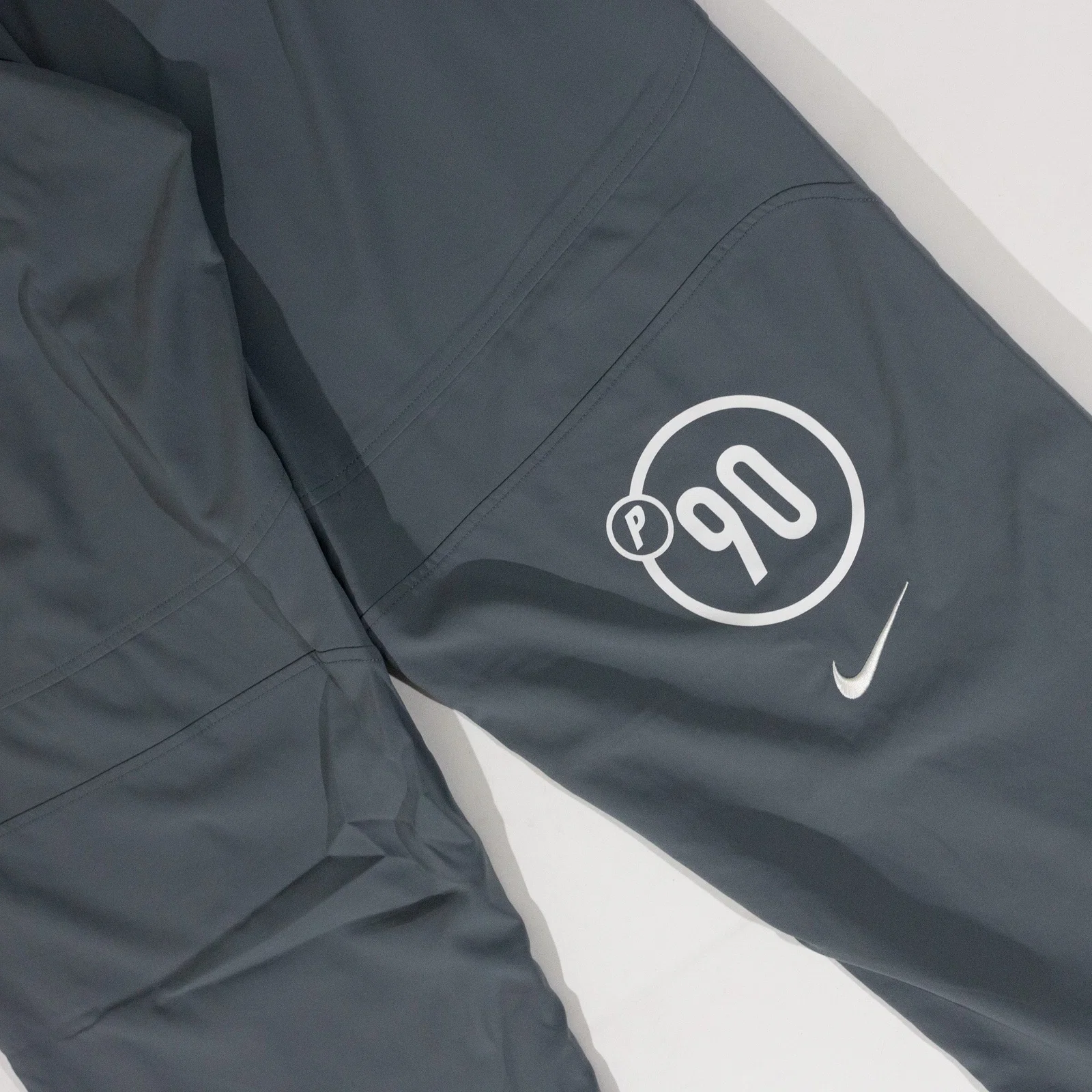 Conjunto Palace Skateboards x Nike - Total 90 ‘P90’ cinza — foto 18
