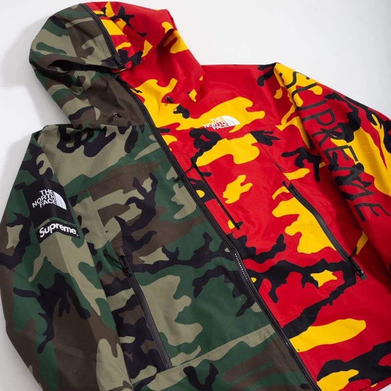 Jaqueta Corta Vento Supreme x The North Face Camo — foto 2