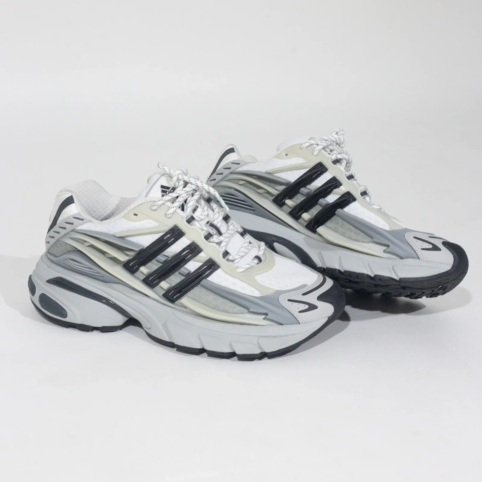 Adidas x Pharrell Williams -Adistar Jellyfish Solid Grey Clear Onix — foto 3