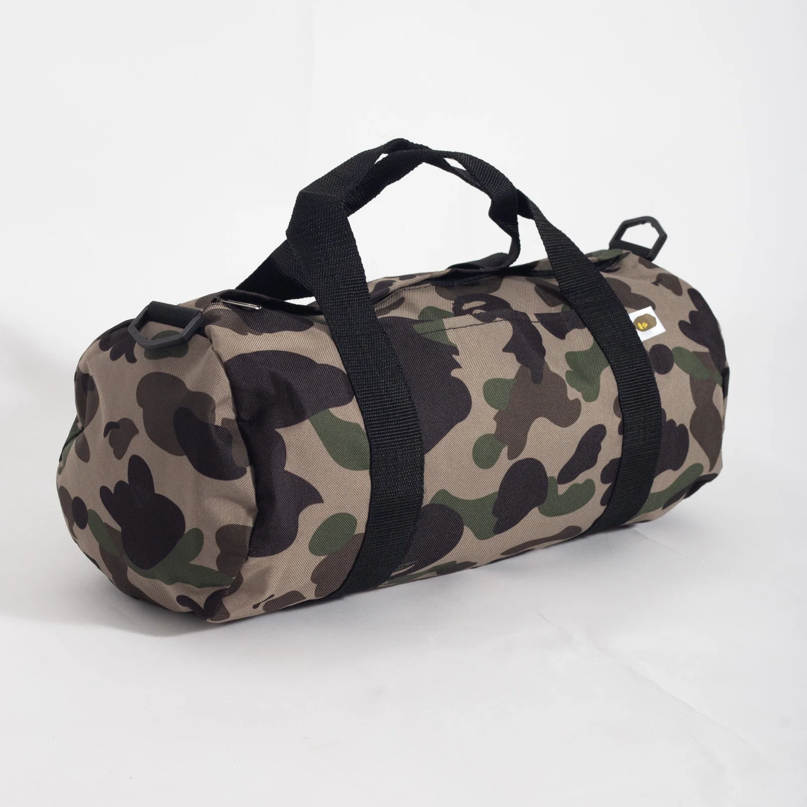 Mini Duffle Bag BAPE Dark Camo — foto 2