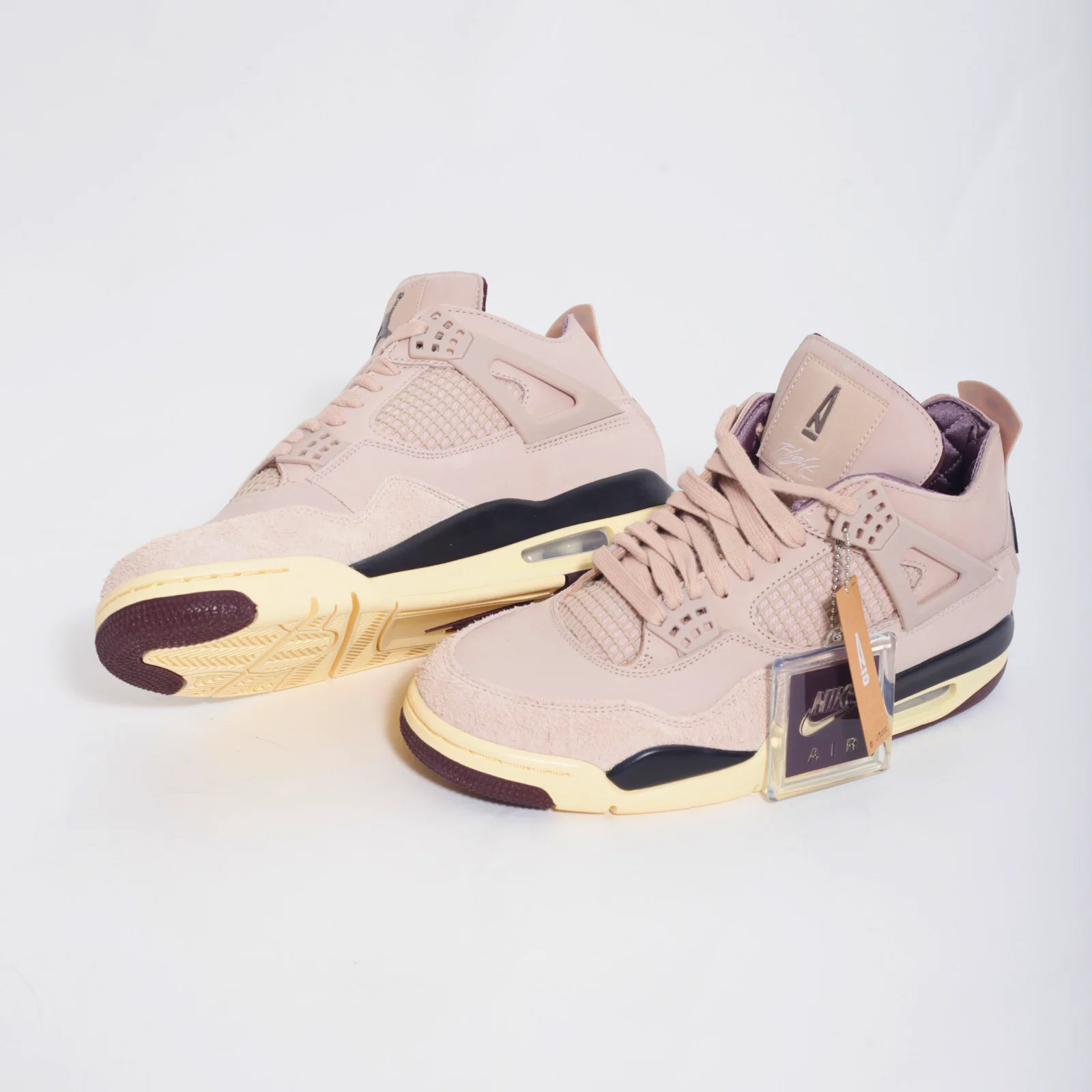 Nike A Ma Maniere x Air Jordan 4 "Fossil Stone" — foto 3