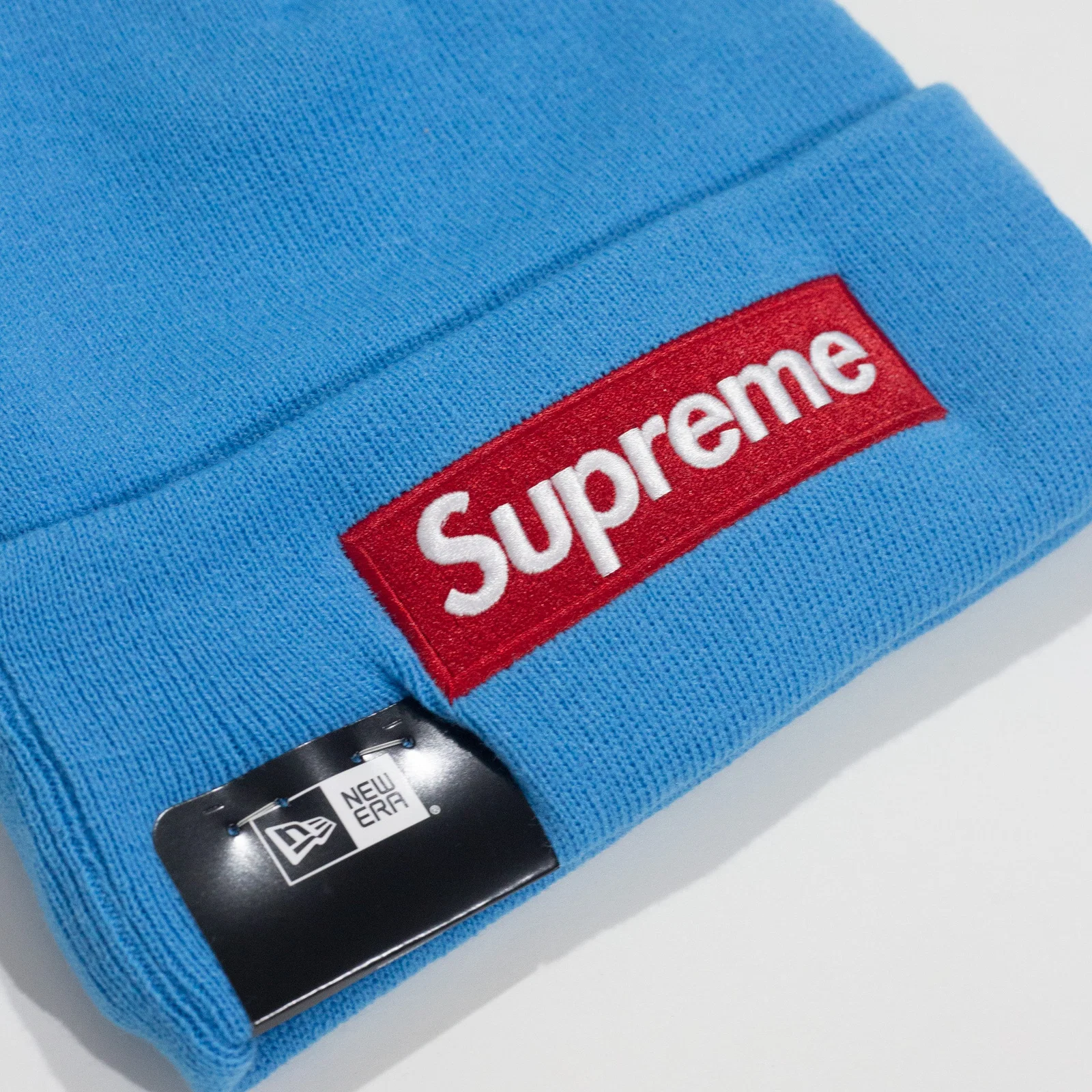 Touca Supreme Box Logo x New Era Cyan — foto 3