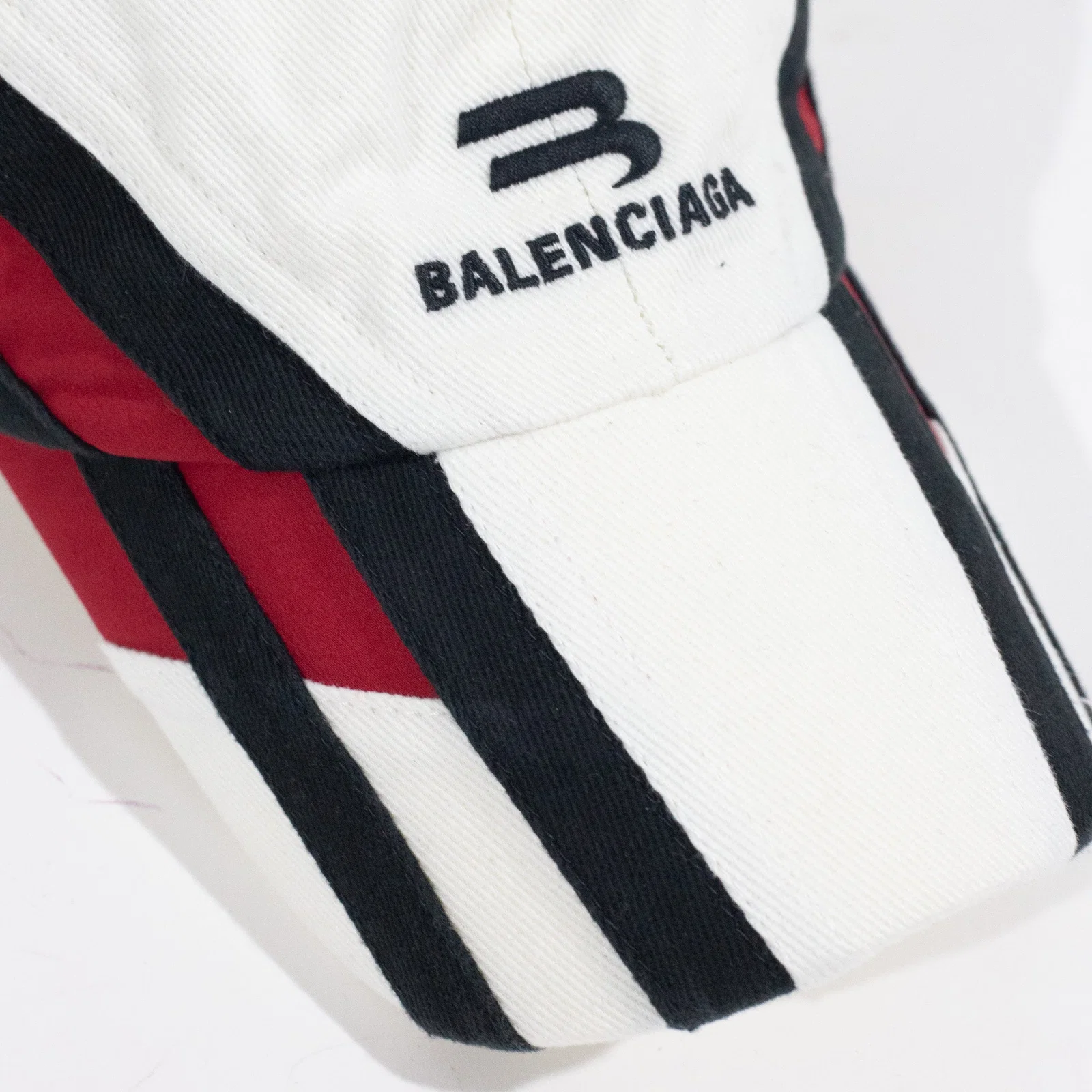 Bone Balenciaga Tracksuit — foto 2
