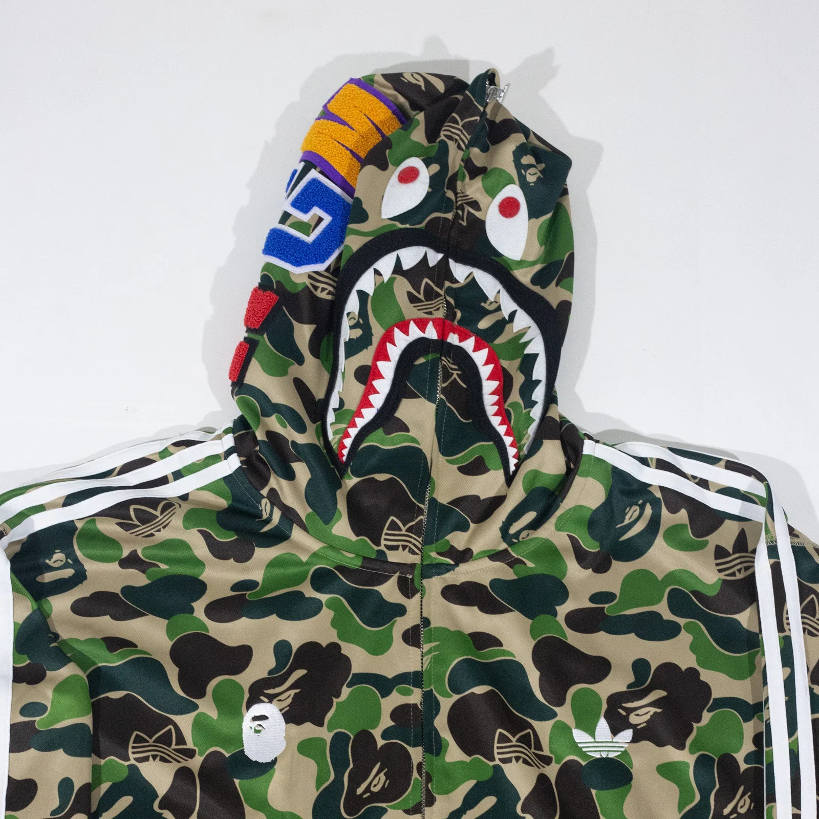 Jaqueta BAPE x Adidas Shark — foto 7