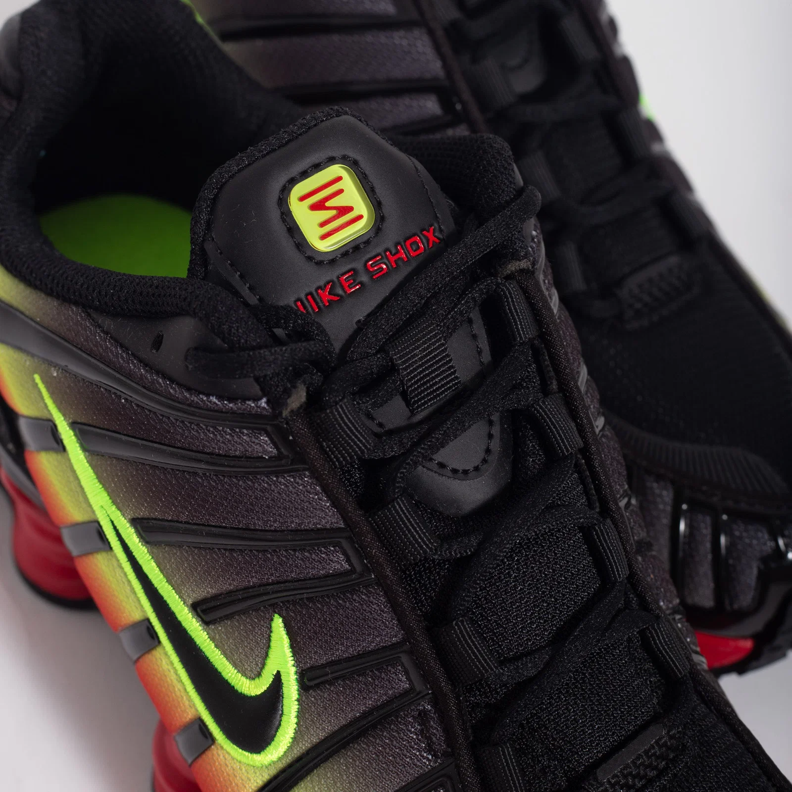 Nike Shox TL Colorido — foto 3