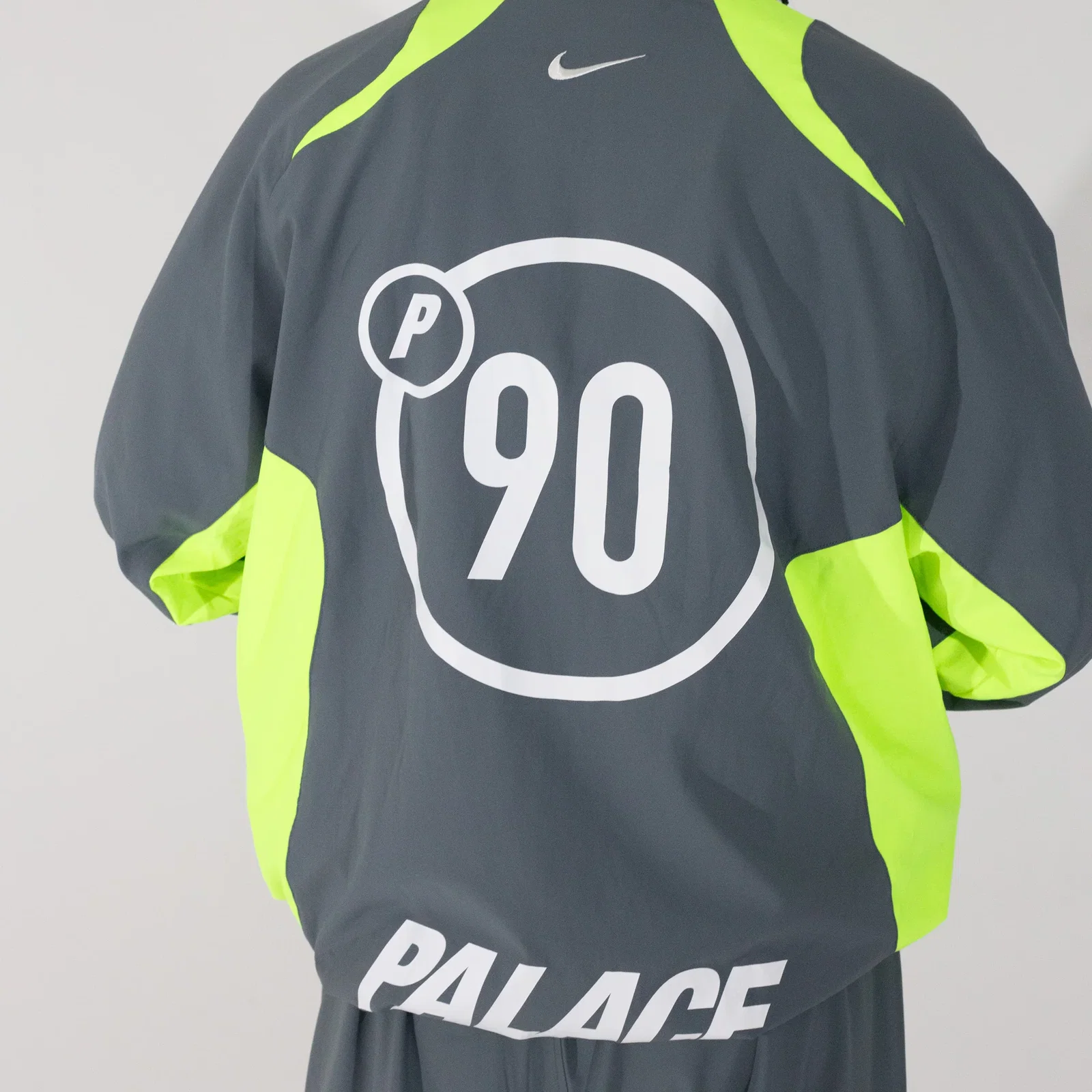 Conjunto Palace Skateboards x Nike - Total 90 ‘P90’ cinza — foto 3