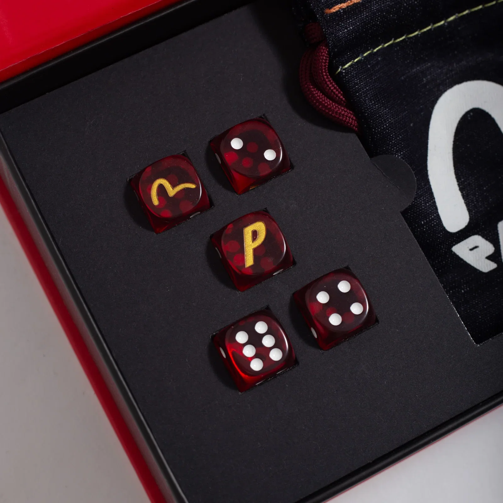 Dados Palace x Evisu — foto 3