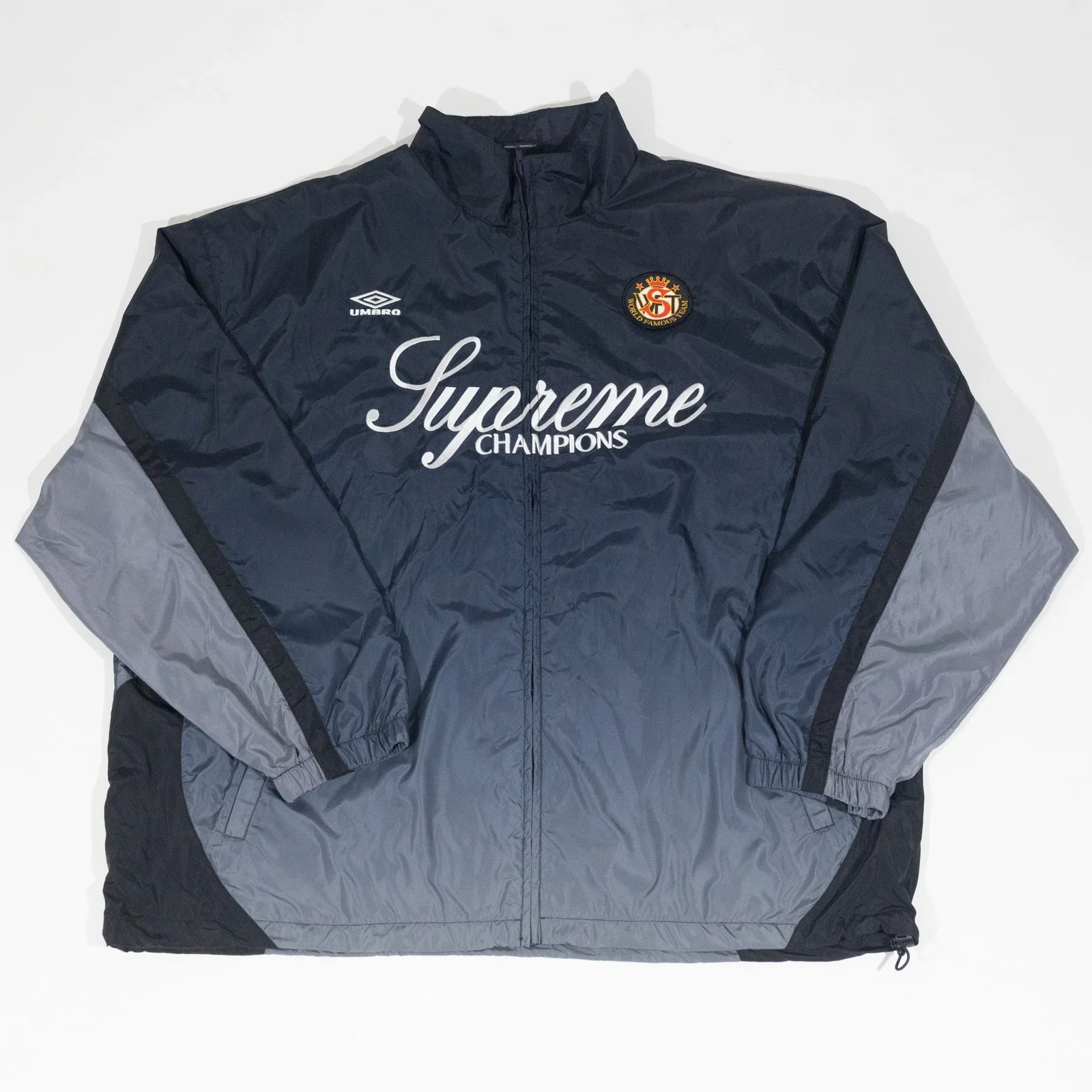 Conjunto Supreme x Umbro Track Gradient Preto — foto 5