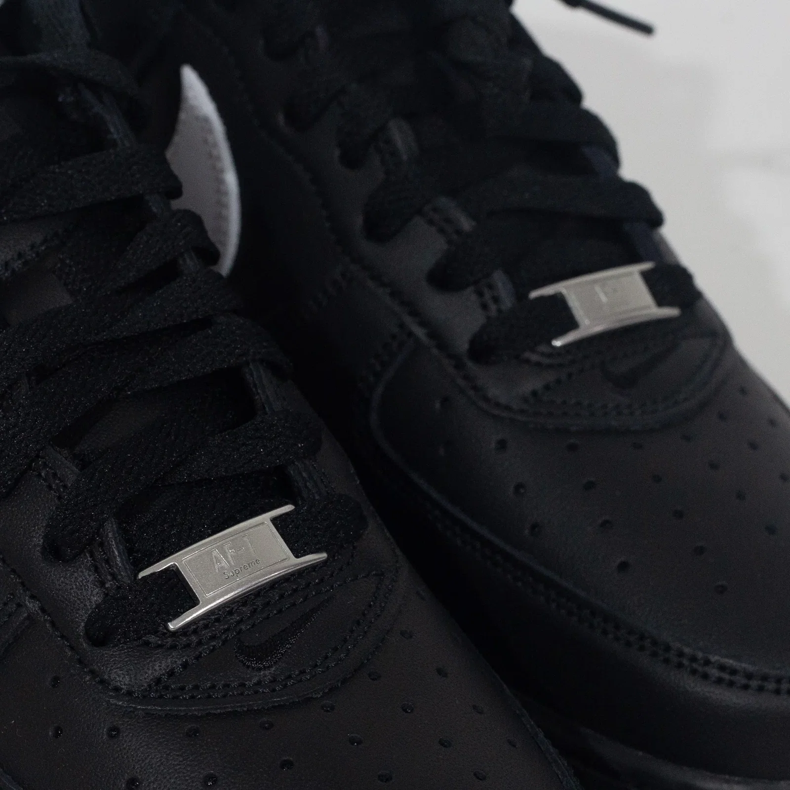 Nike Air Force x Supreme Preto — foto 4