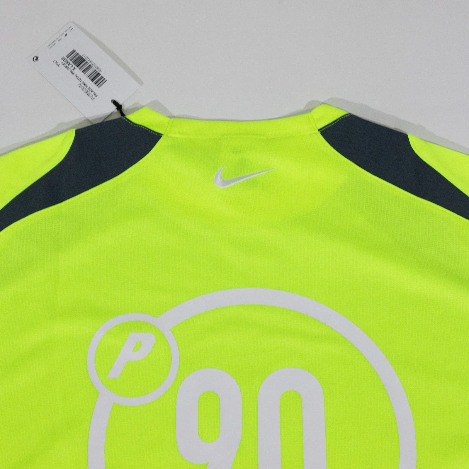 Jersey Palace Skateboards x Nike - Total 90 'P90' Volt — foto 3