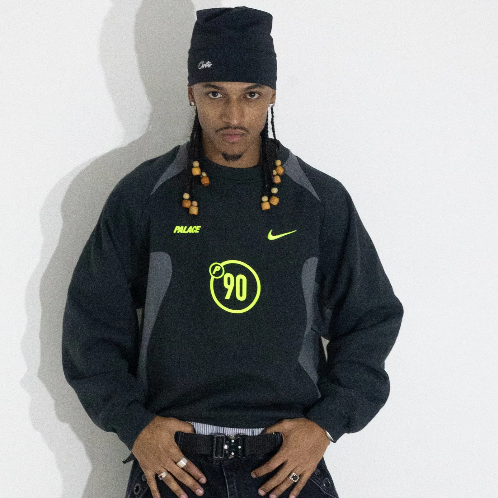 Crewneck Palace Skateboards x Nike - Total 90 ‘P90’ preto