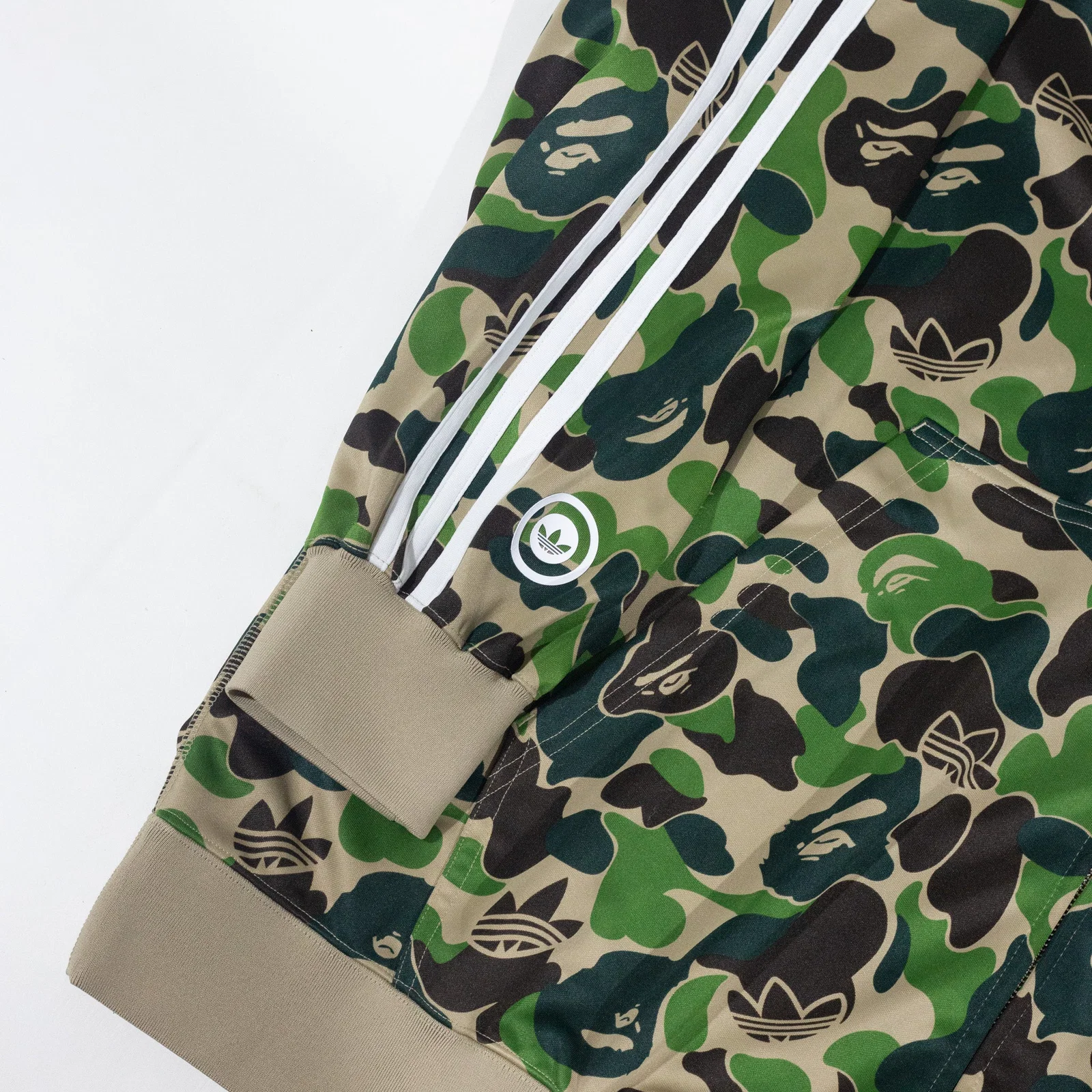 Jaqueta BAPE x Adidas Shark — foto 4