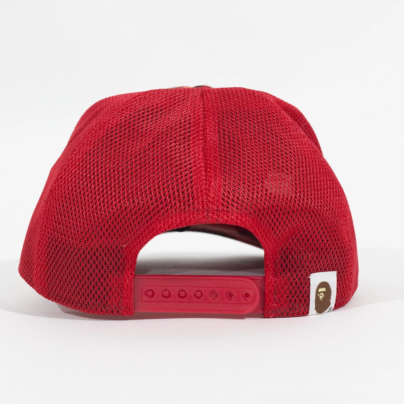 Bone BAPE Camo NYC Trucker Vermelho — foto 5