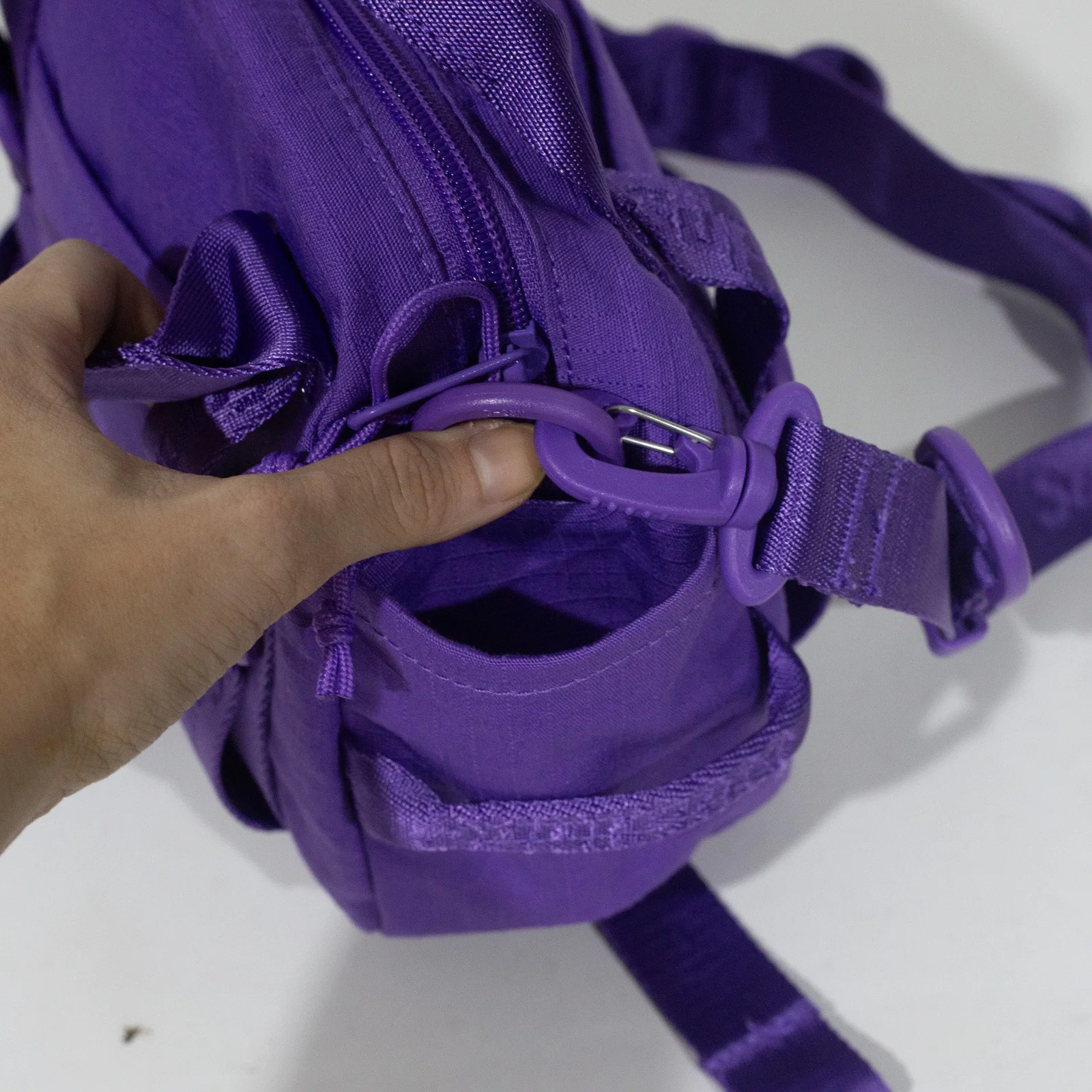 Mini Duffle Bag Supreme Cordura Roxa SS26 — foto 5