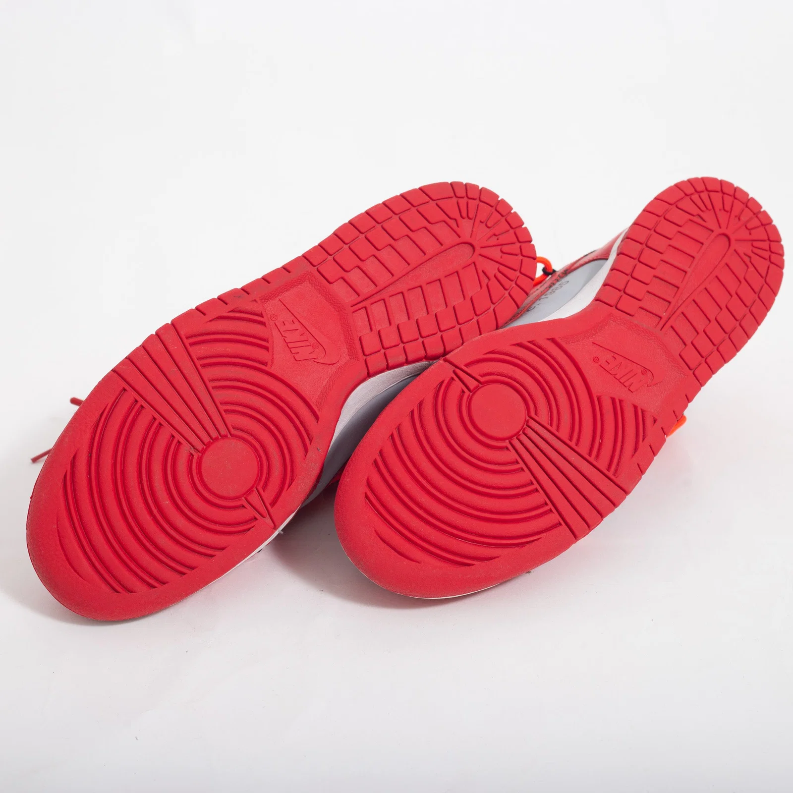 Off-White x Nike Dunk University Red (SEMINOVO) — foto 6