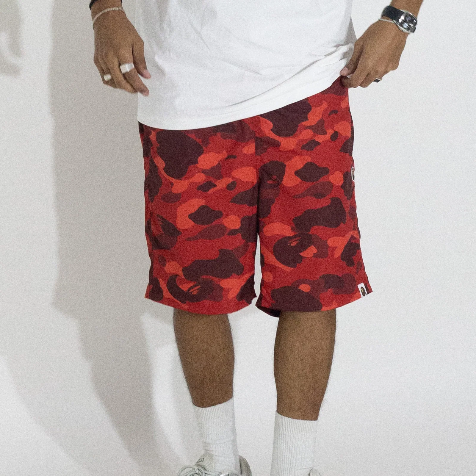 Bermuda BAPE Colour Camo One Point Beach Vermelha — foto 2