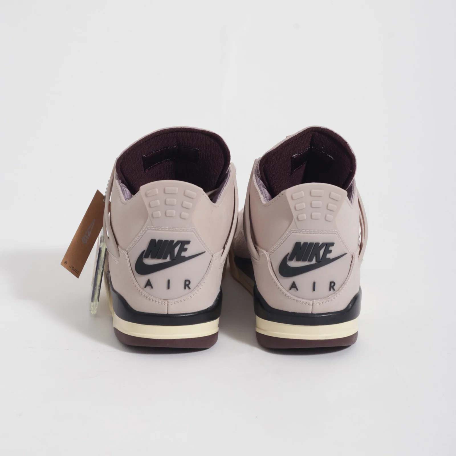 Nike A Ma Maniere x Air Jordan 4 "Fossil Stone" — foto 5