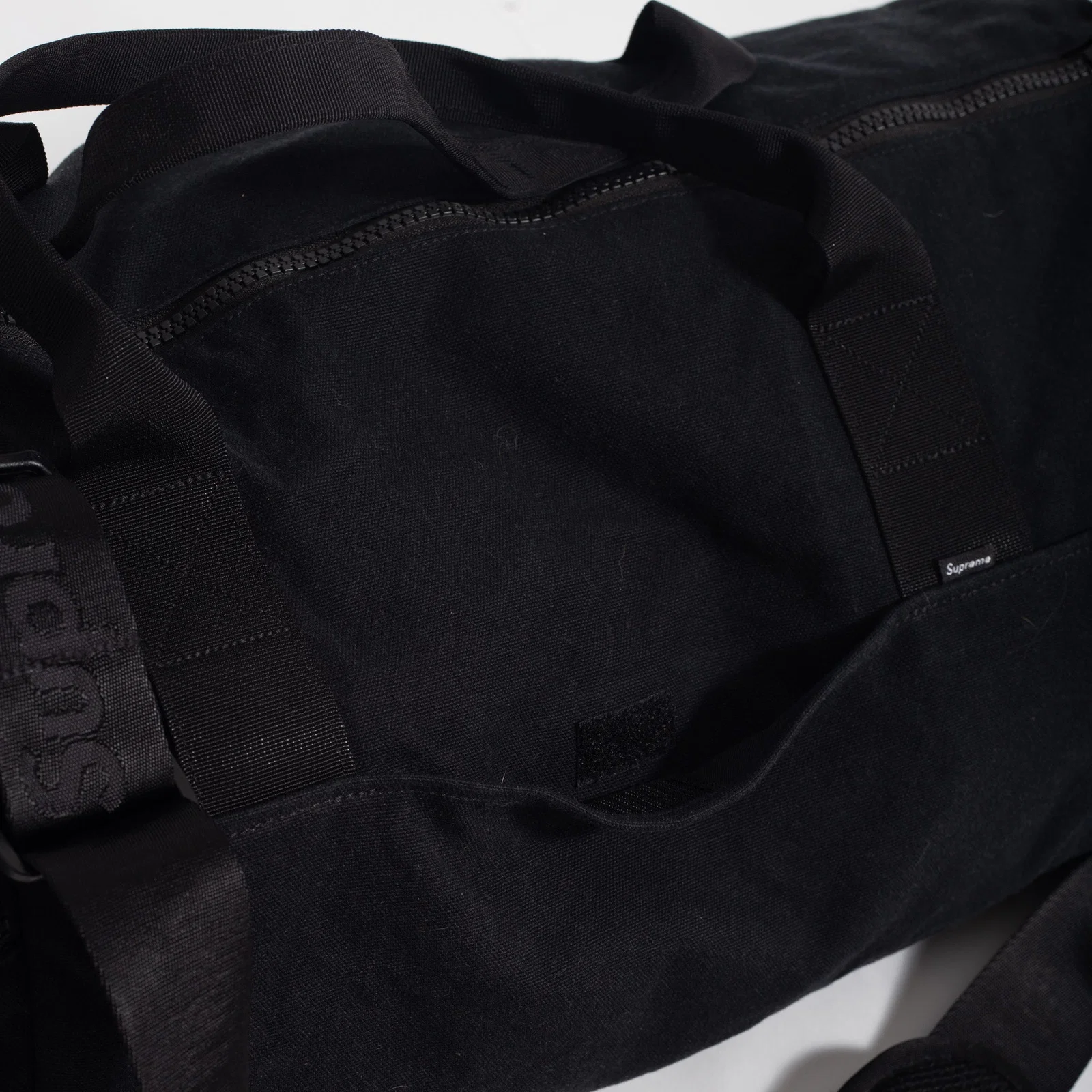 Duffle Bag Supreme Preta — foto 6