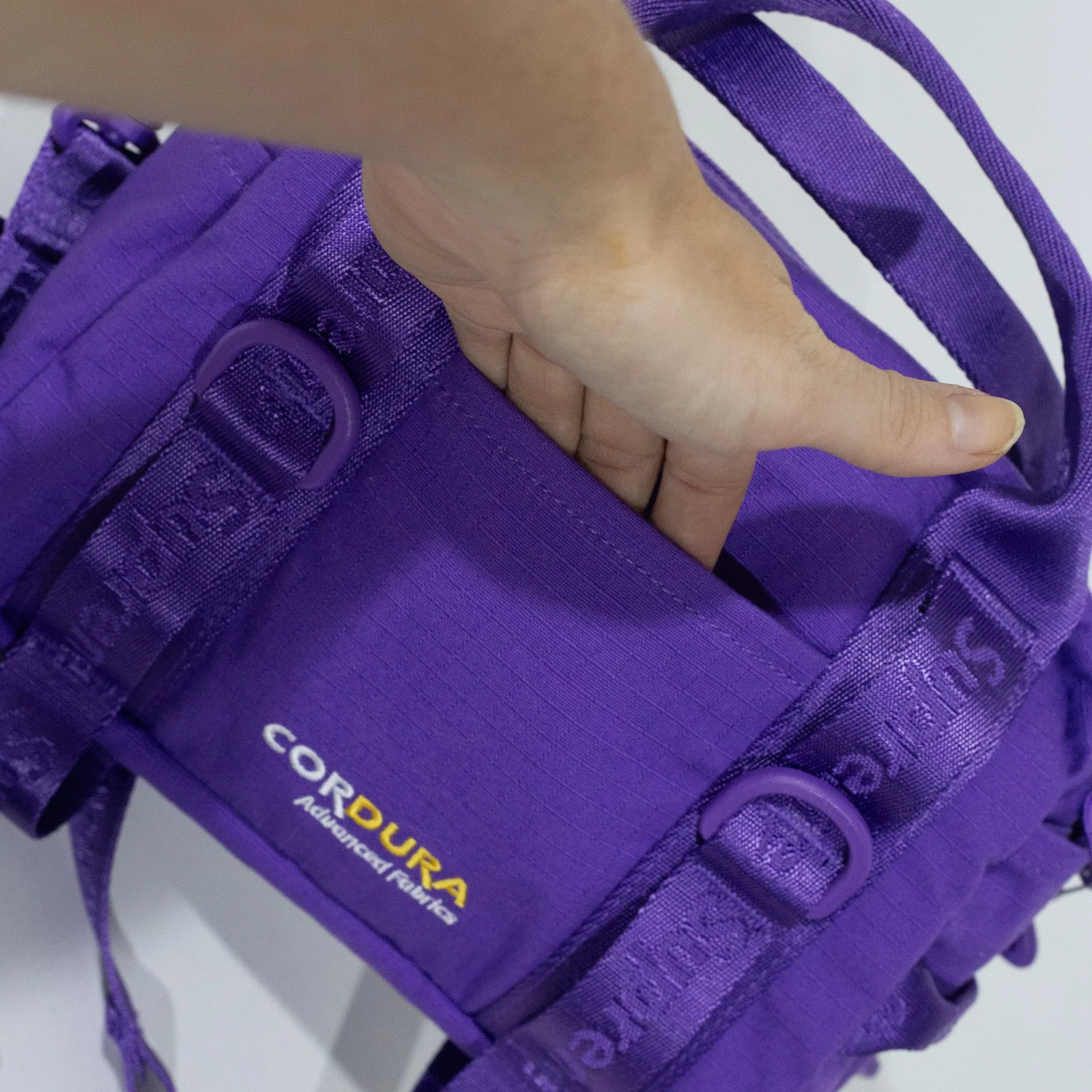 Mini Duffle Bag Supreme Cordura Roxa SS26 — foto 6