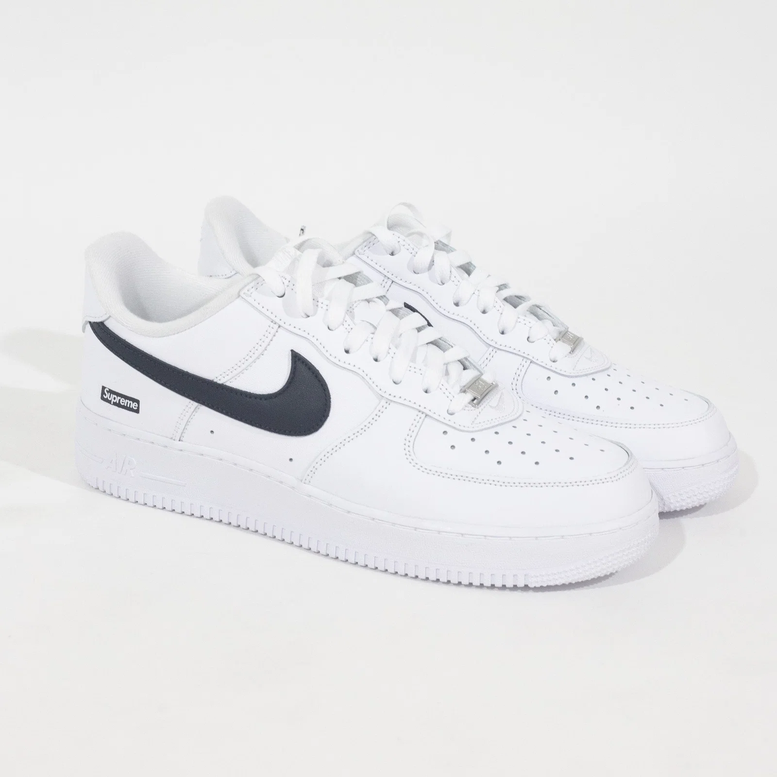 Nike Air Force x Supreme Branco — foto 2