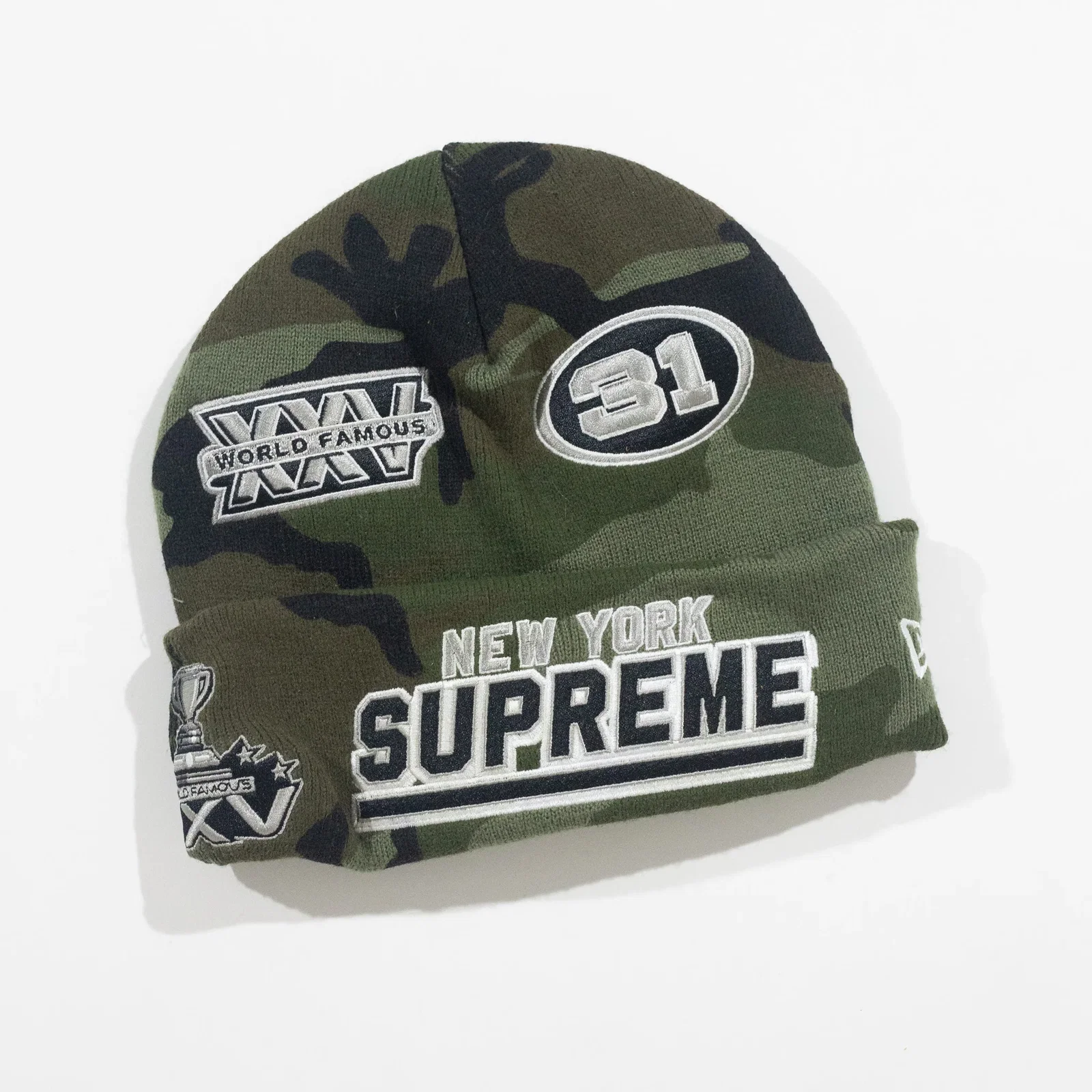 Touca Supreme x New Era Football