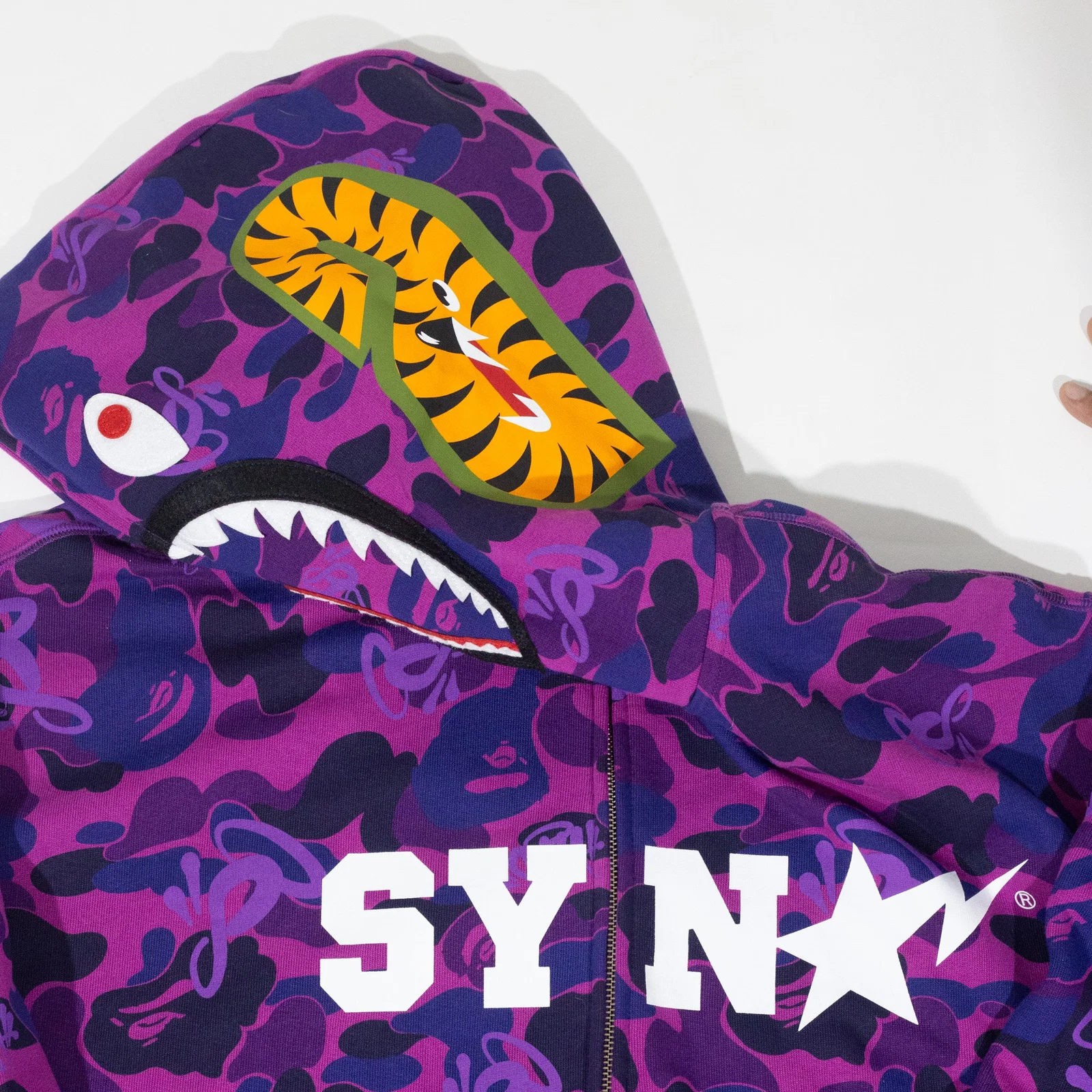 Jaqueta BAPE x Spotify x Syna by Central Cee Shark Full Zip Roxo — foto 4
