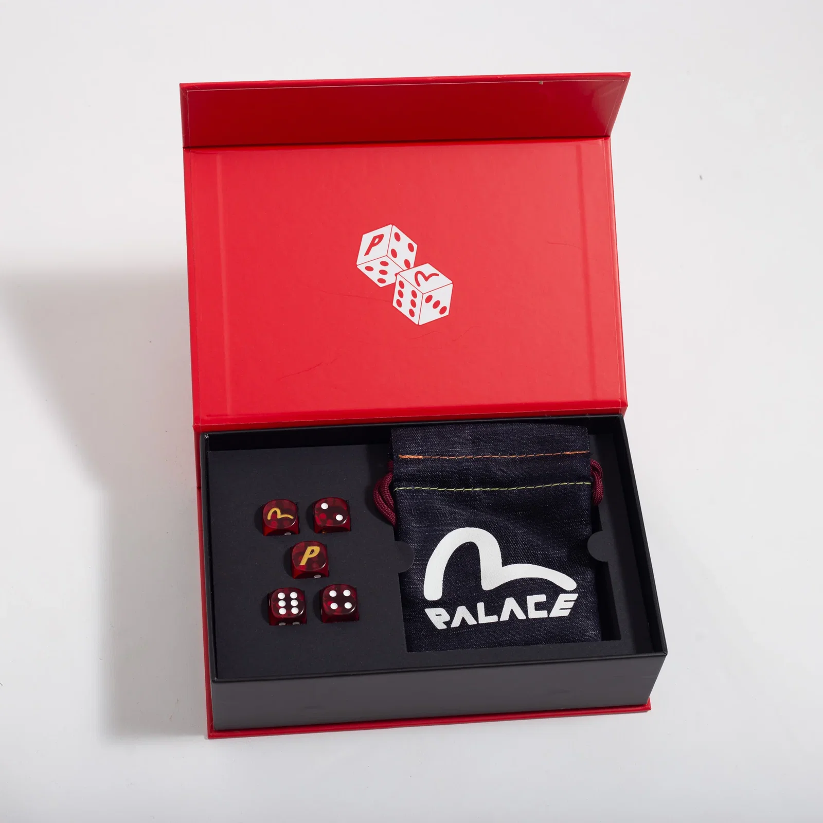 Dados Palace x Evisu — foto 2