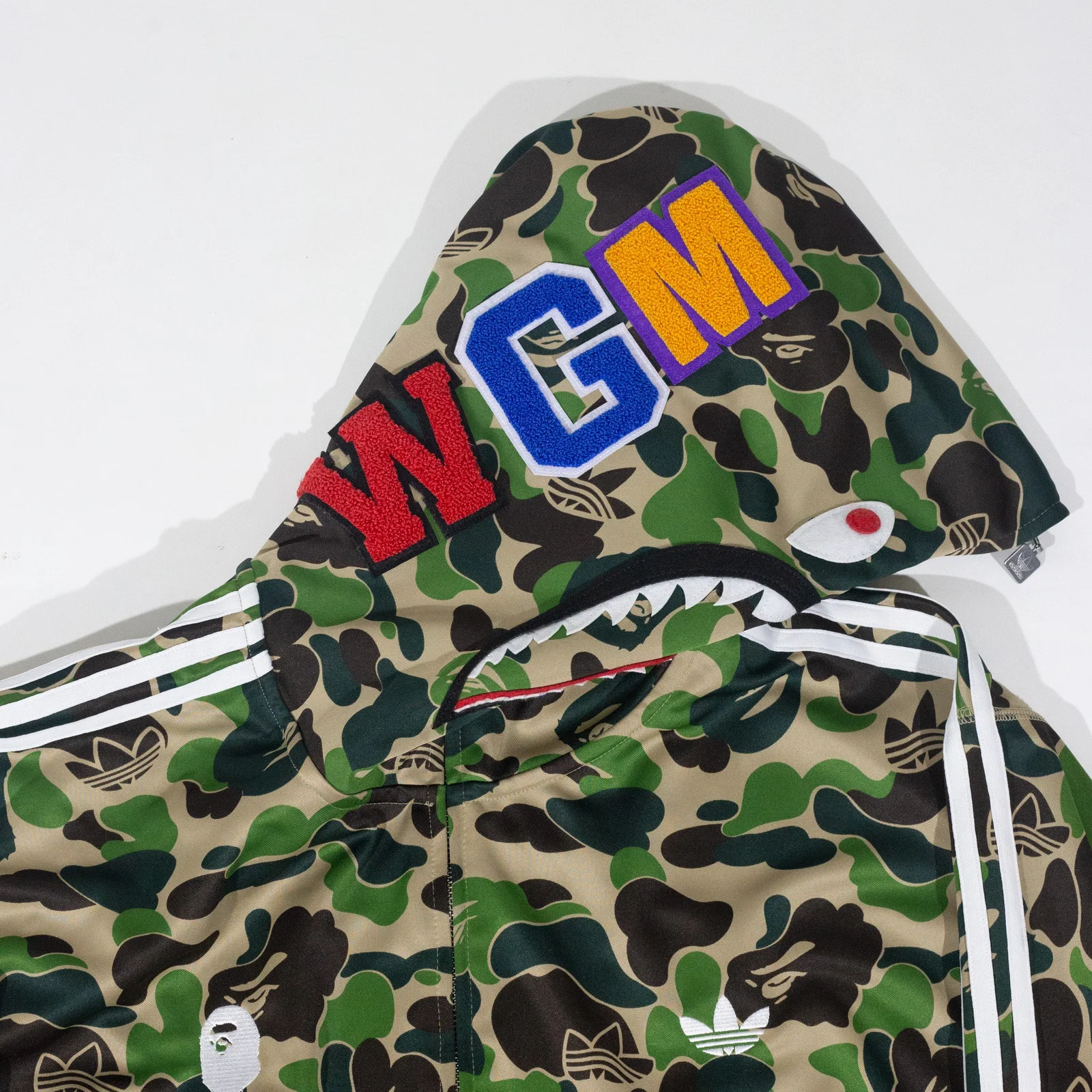 Jaqueta BAPE x Adidas Shark — foto 2