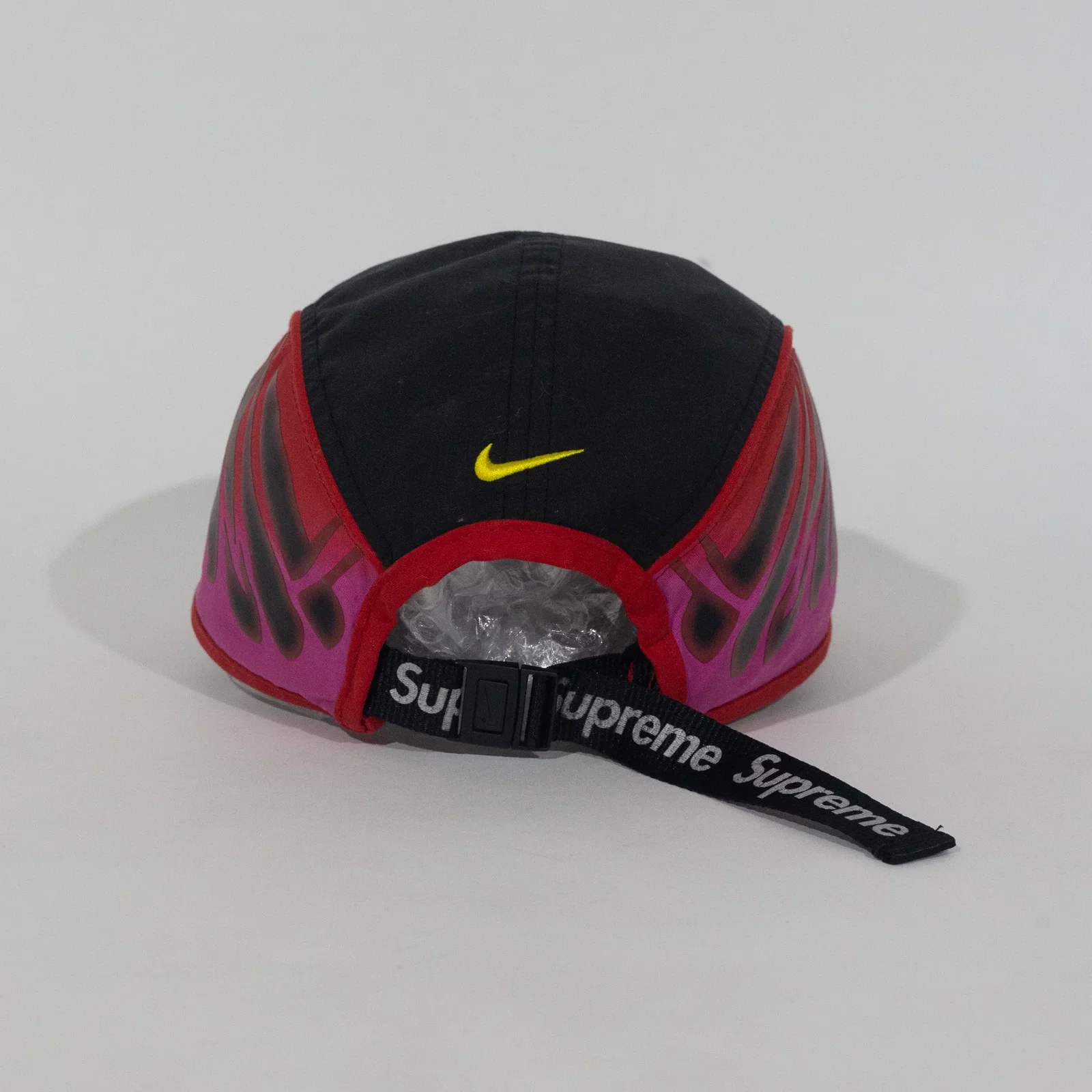 Bone Nike TN Flames x Supreme Preto — foto 3