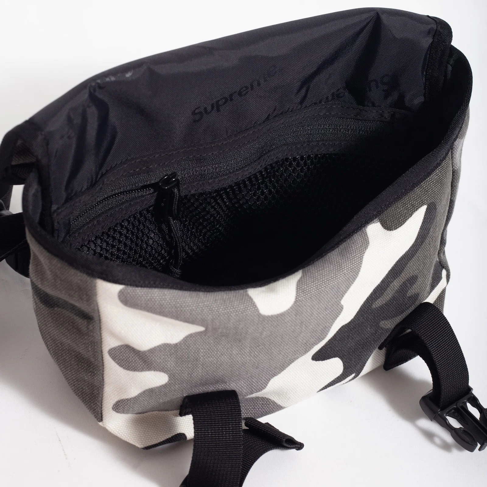 Mini Messenger Bag Supreme Print — foto 6