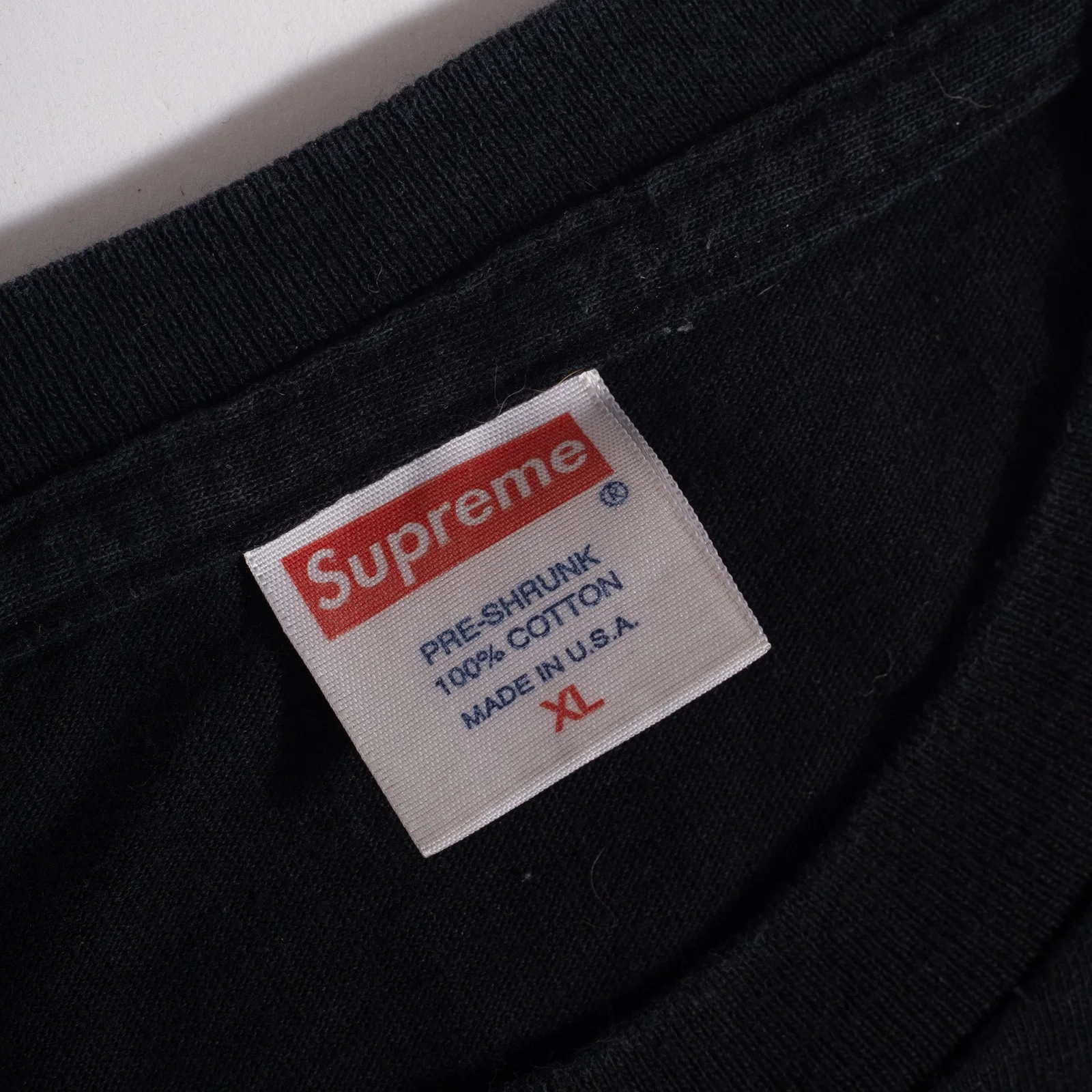 Camiseta Supreme Box Logo Preta (USADA) — foto 3