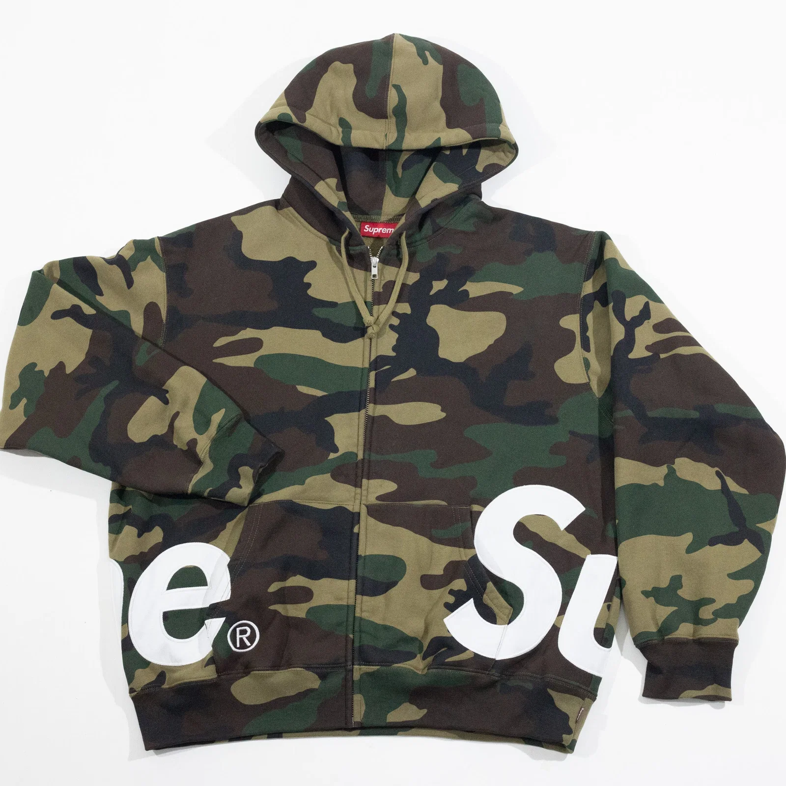 Jaqueta Supreme Big Logo Camo — foto 2