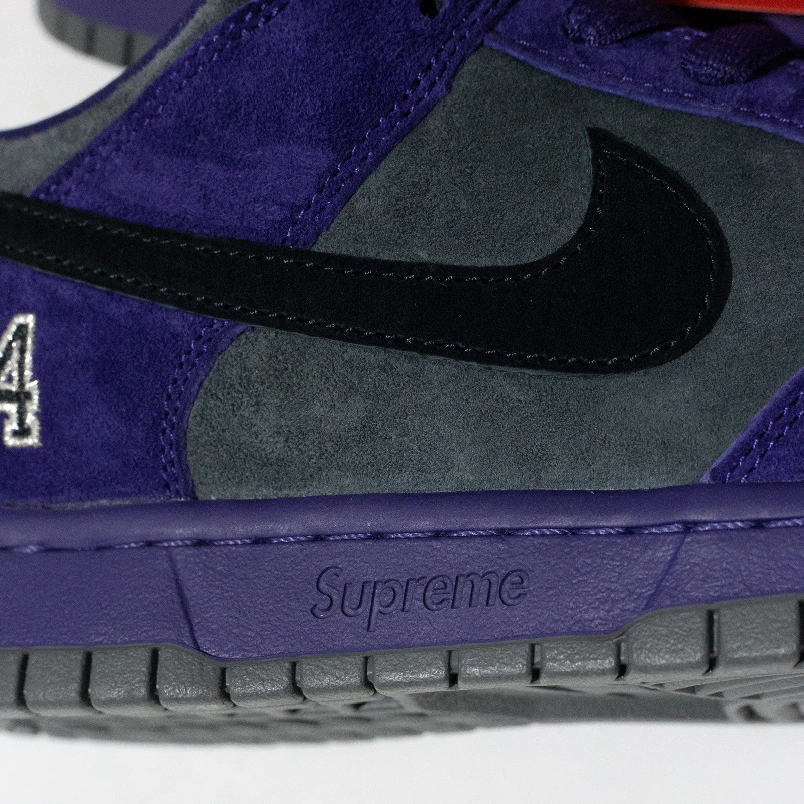 Nike x Supreme Dunk Low SB Roxo — foto 2