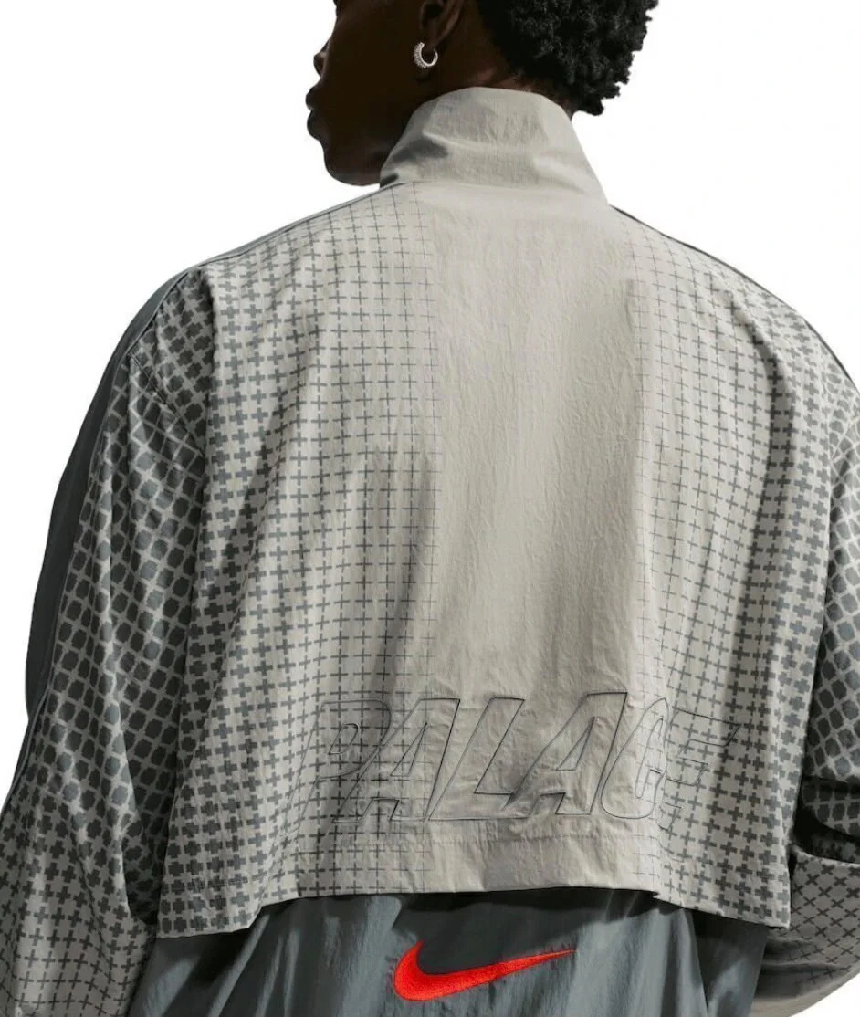 England x Palace x Nike Jaqueta Solo Swoosh Track Jacket Pewter Grey — foto 2