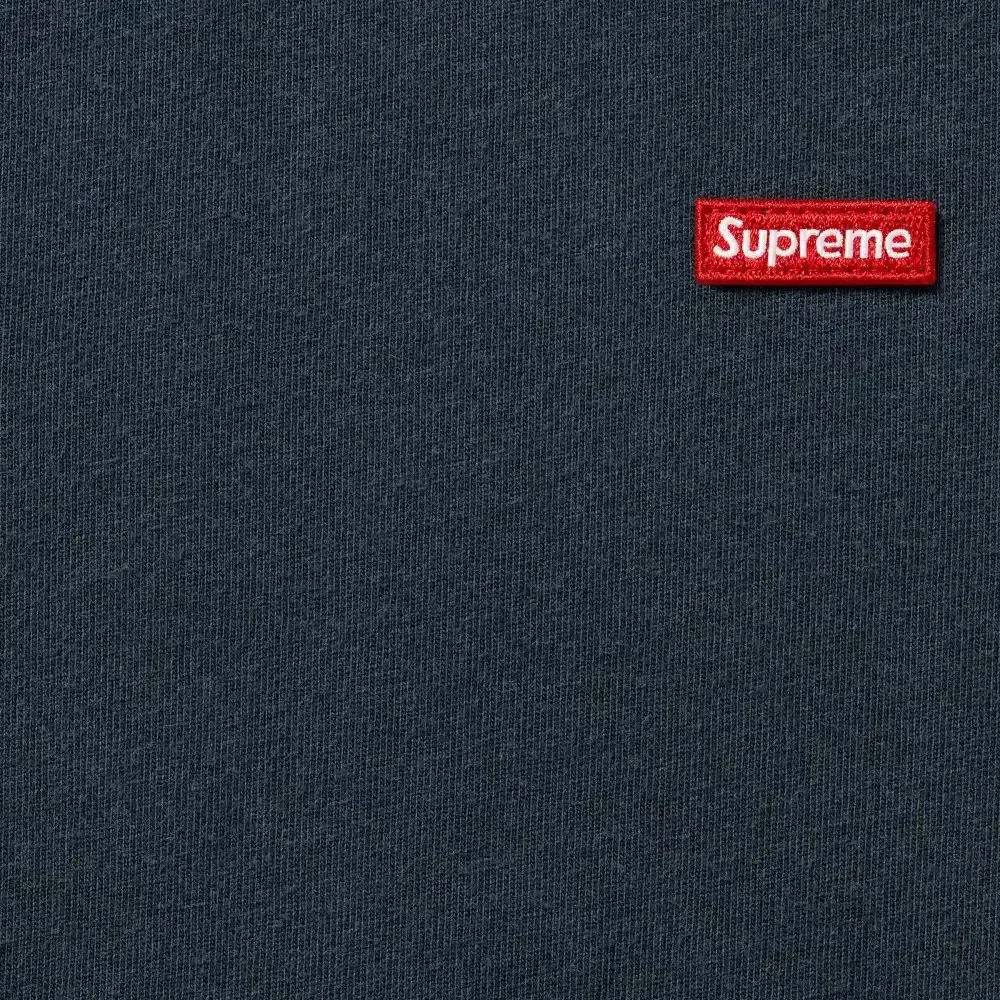 Camiseta Supreme Small Box Navy FW26-W1 — foto 2