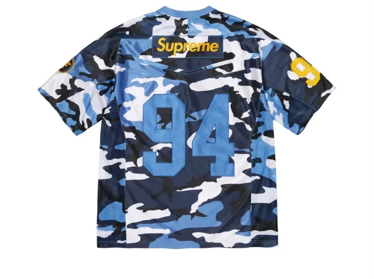Nike x Supreme Camiseta Football Jersey Blue Camo FW26-W6 — foto 2