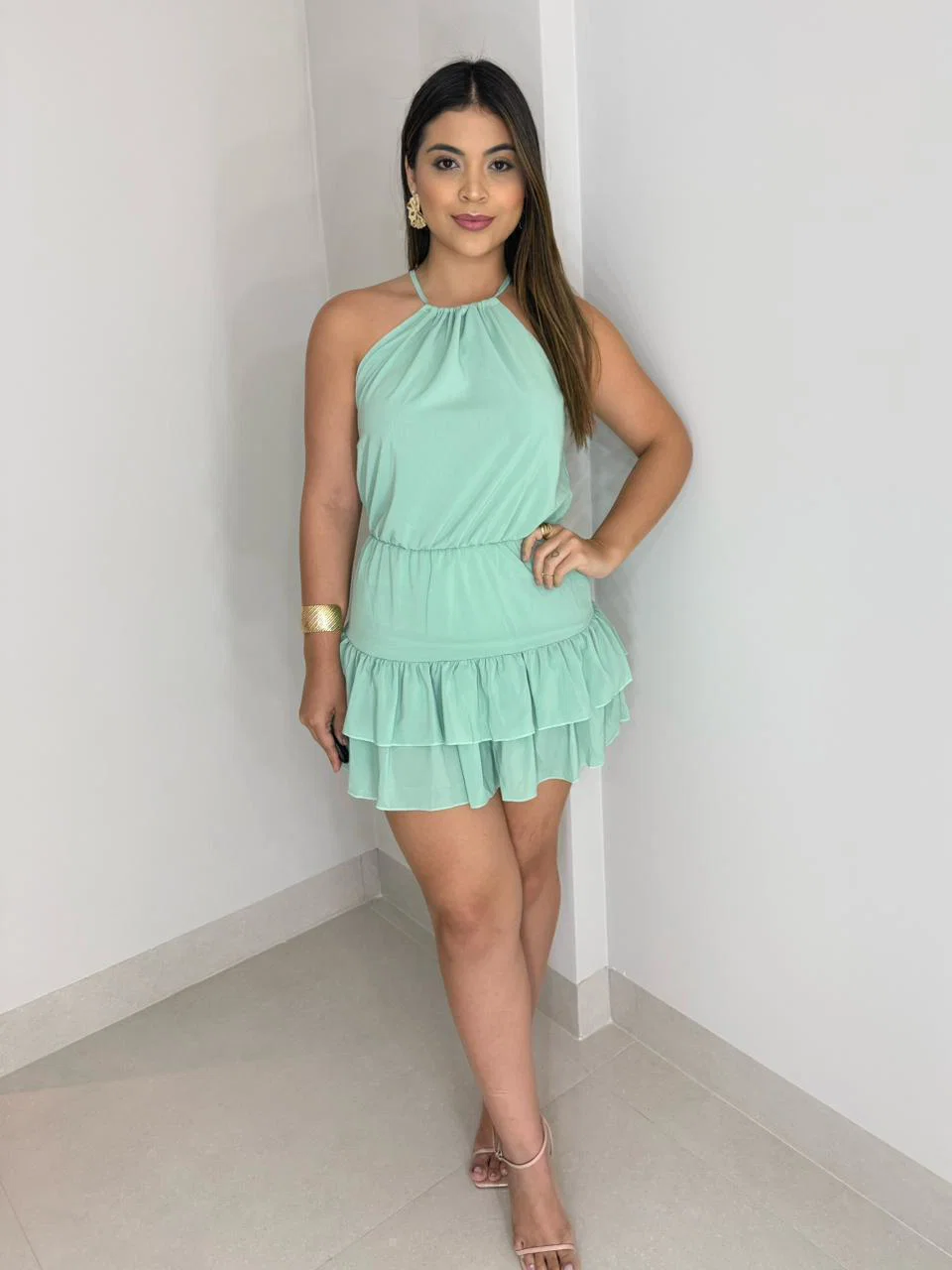 Vestido Sofia em mosseline, leve e fluido, cor e design elegante. — foto 10