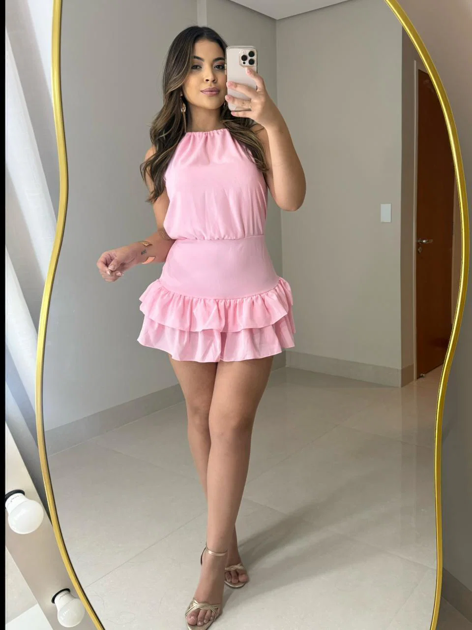 Vestido Sofia em mosseline, leve e fluido, cor e design elegante. — foto 5
