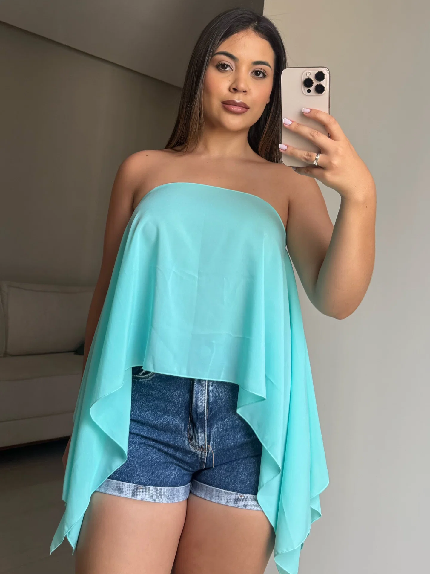 Blusa Nay em mosseline, modelo cropped multiformas. — foto 7